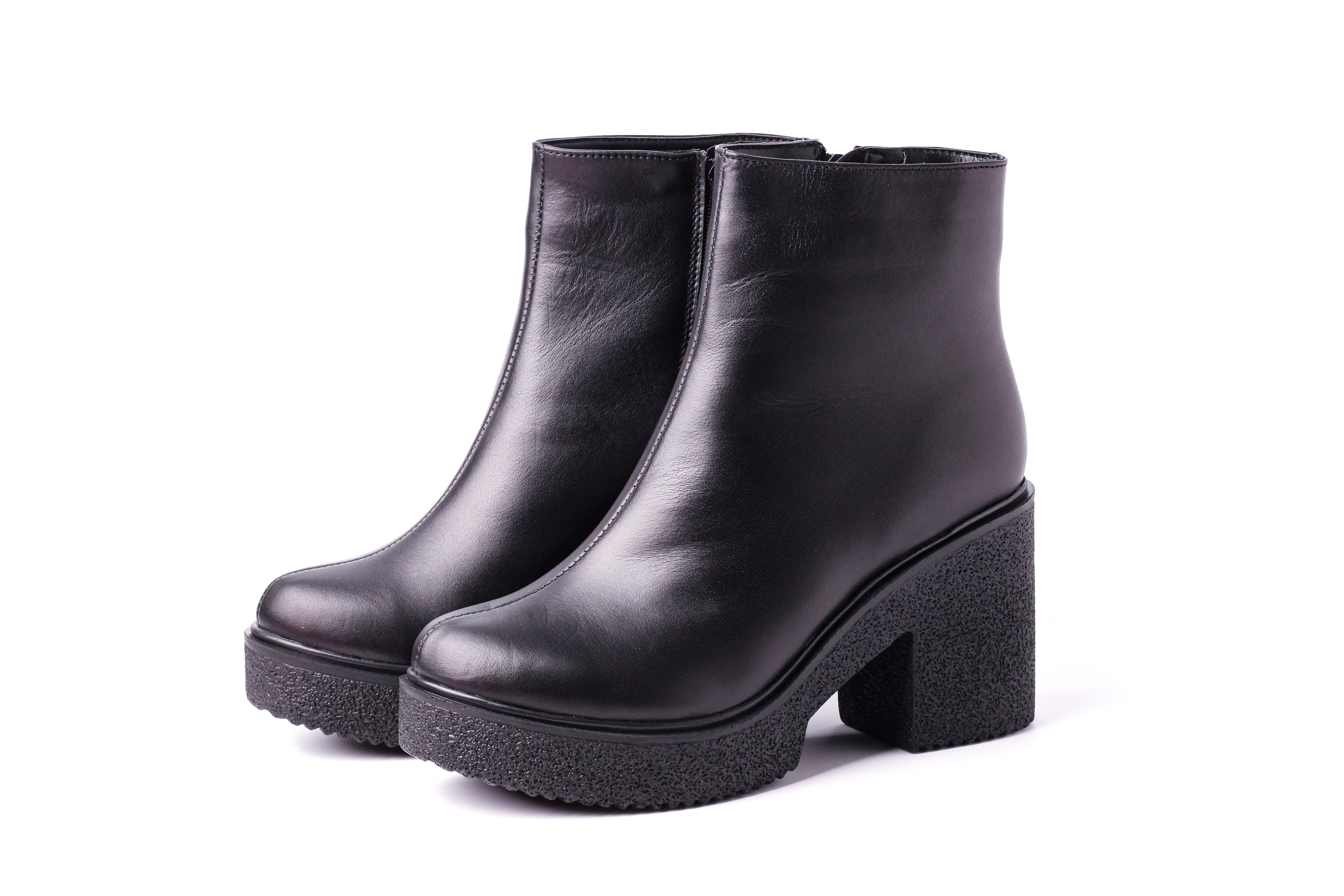 

Ботинки Azatti 717BLACK-K черный 39 2000901475240