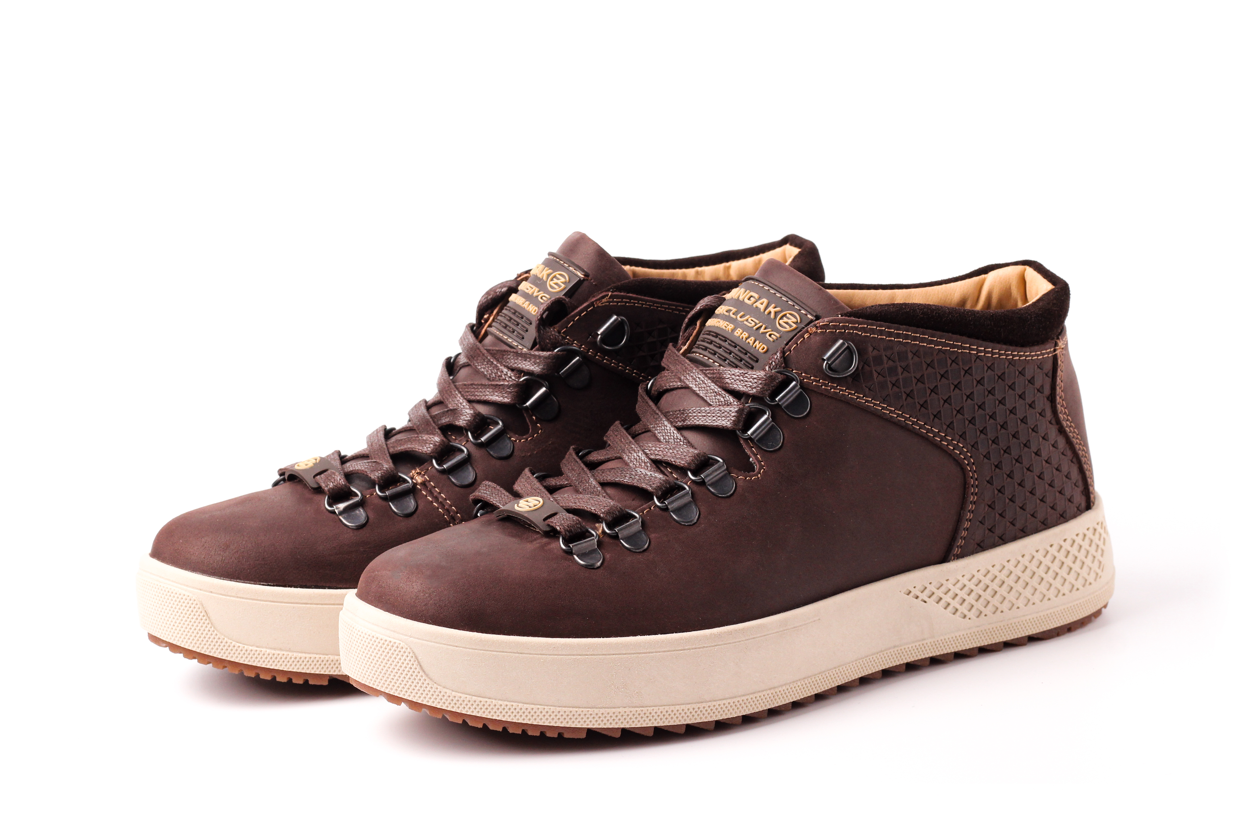 

Кеды Zangak 903BROWN-KR-BEZH коричневый 42 2000902832523