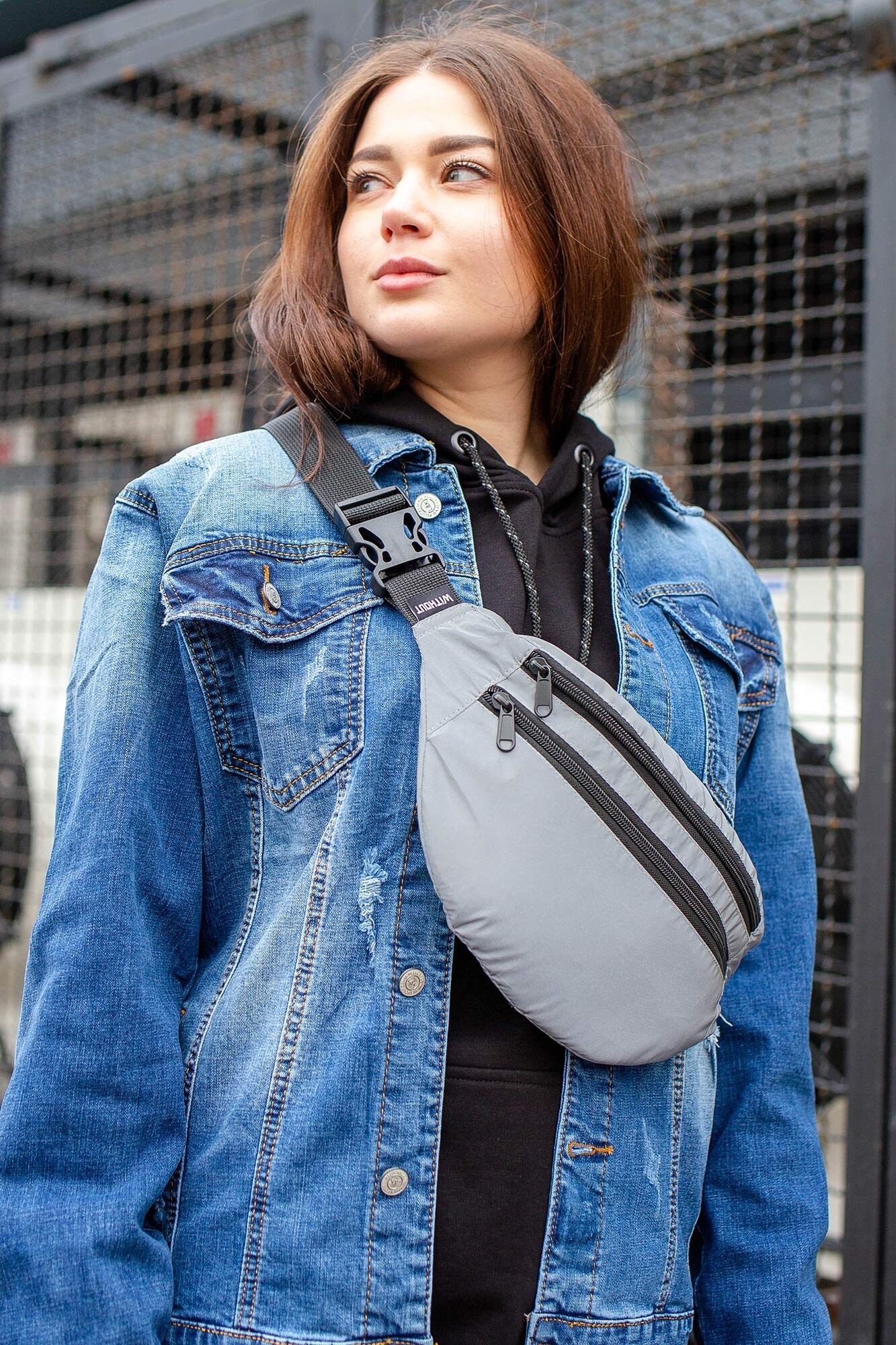 

Оверсайз Бананка Without Diamond Woman Reflective