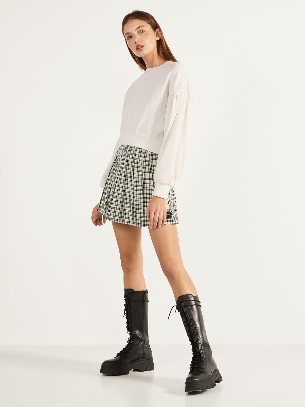 

Юбка Bershka 0655/168/537-ACDH XS Белая