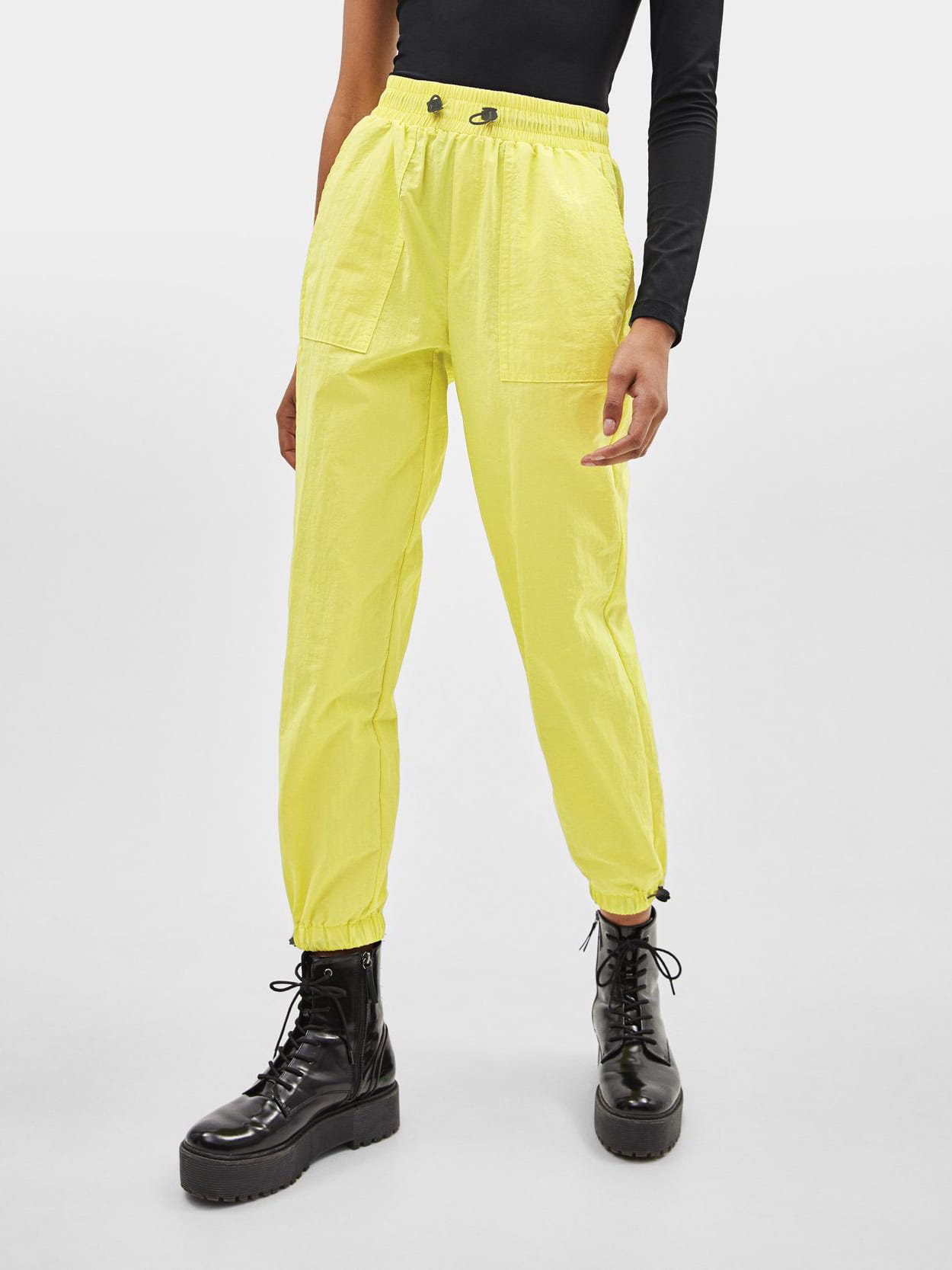 

Брюки Bershka 0169/512/520-AAAD M Салатовые