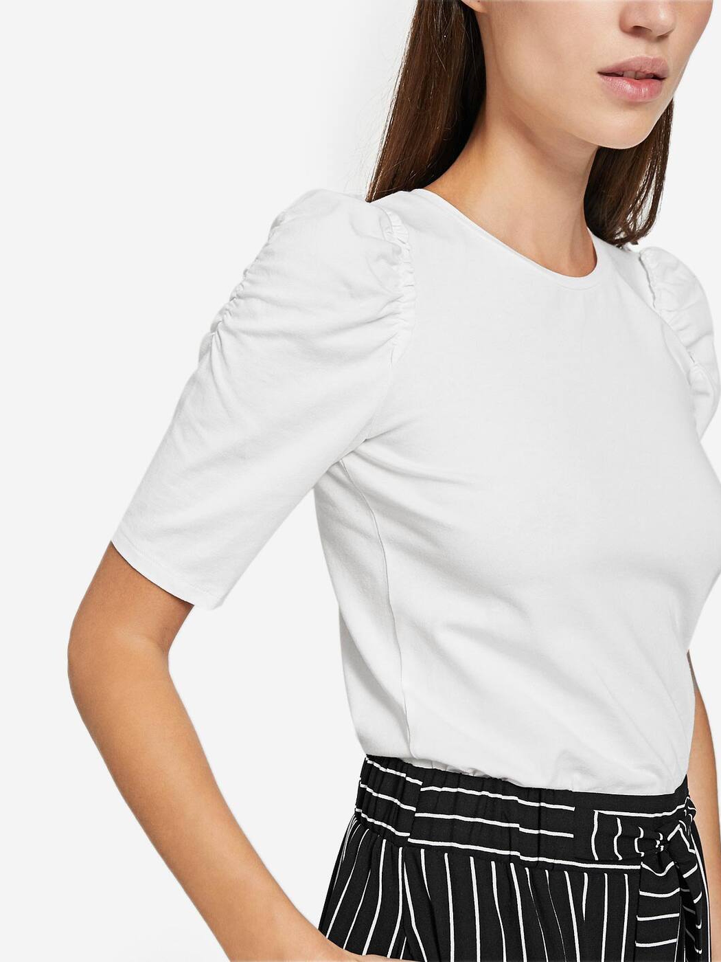 

Футболка Stradivarius 02518210004 M Белая