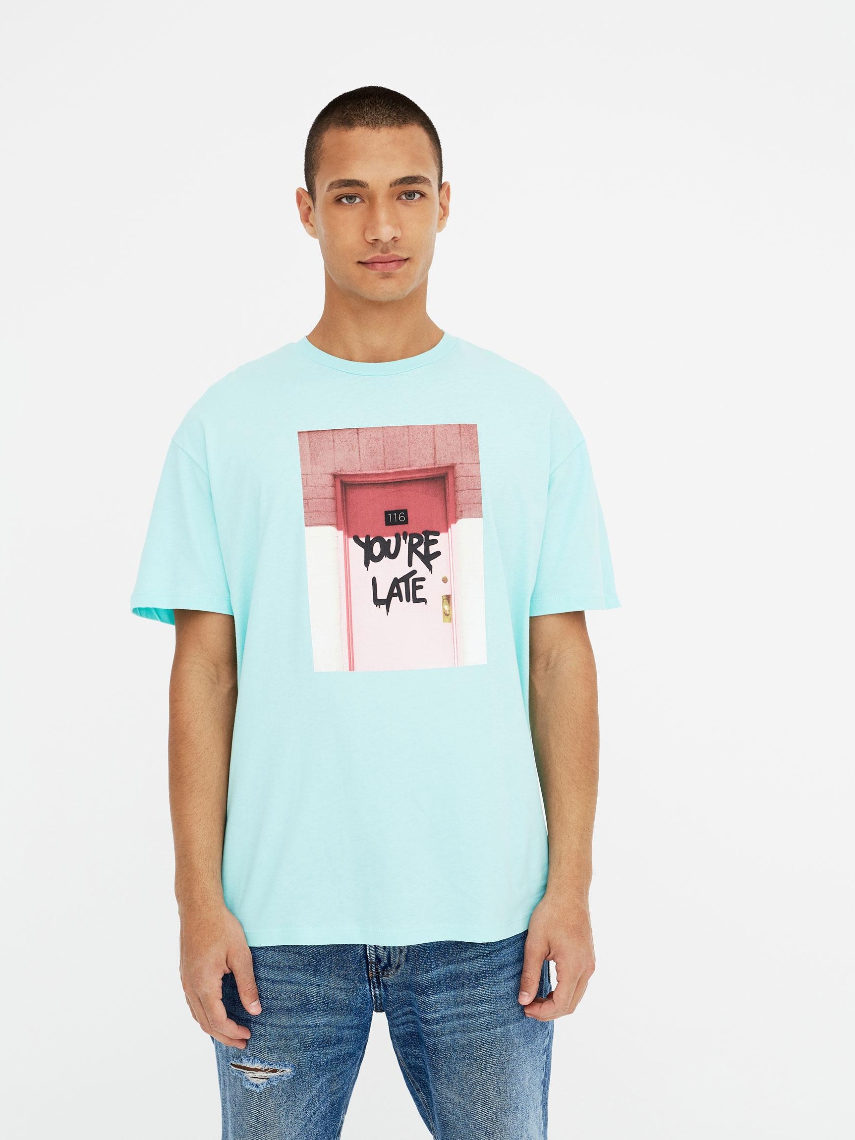 

Футболка Pull & Bear 9233/503/541-AASX S Голубая с принтом
