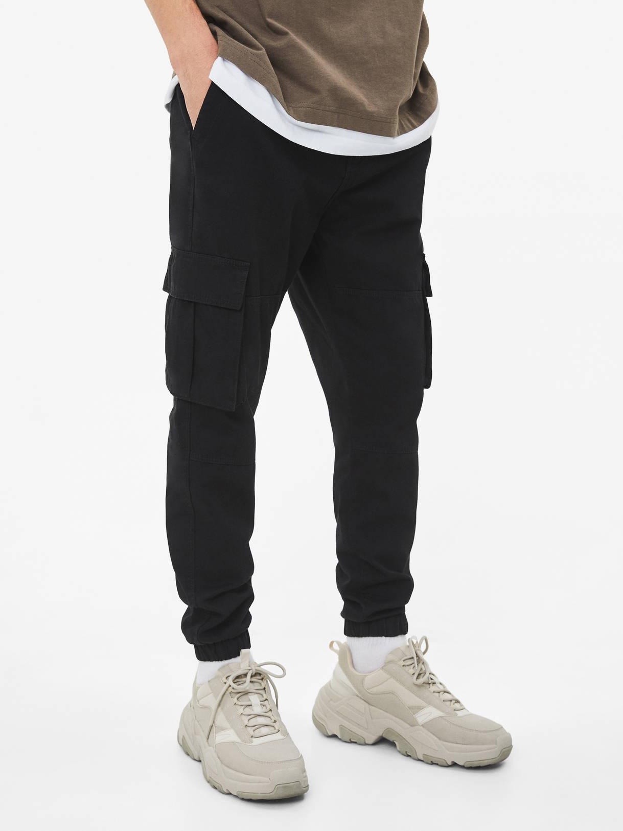 

Брюки Bershka 5313/019/800-AAAD M Черные