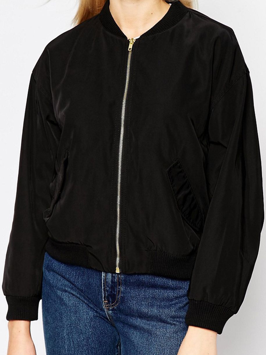 

Бомбер Monki 388938a77 М Черный