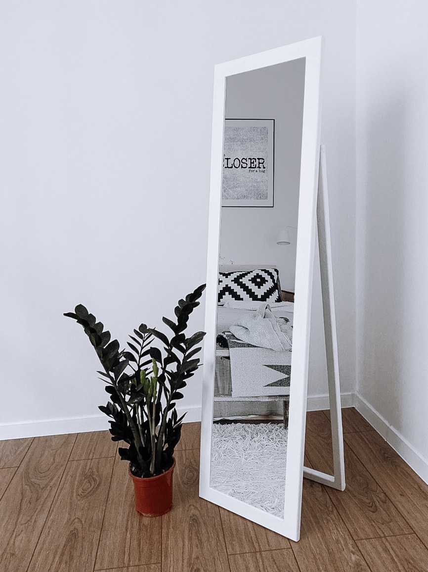

Зеркало напольное в деревянной раме HomeDeco белое 160х60