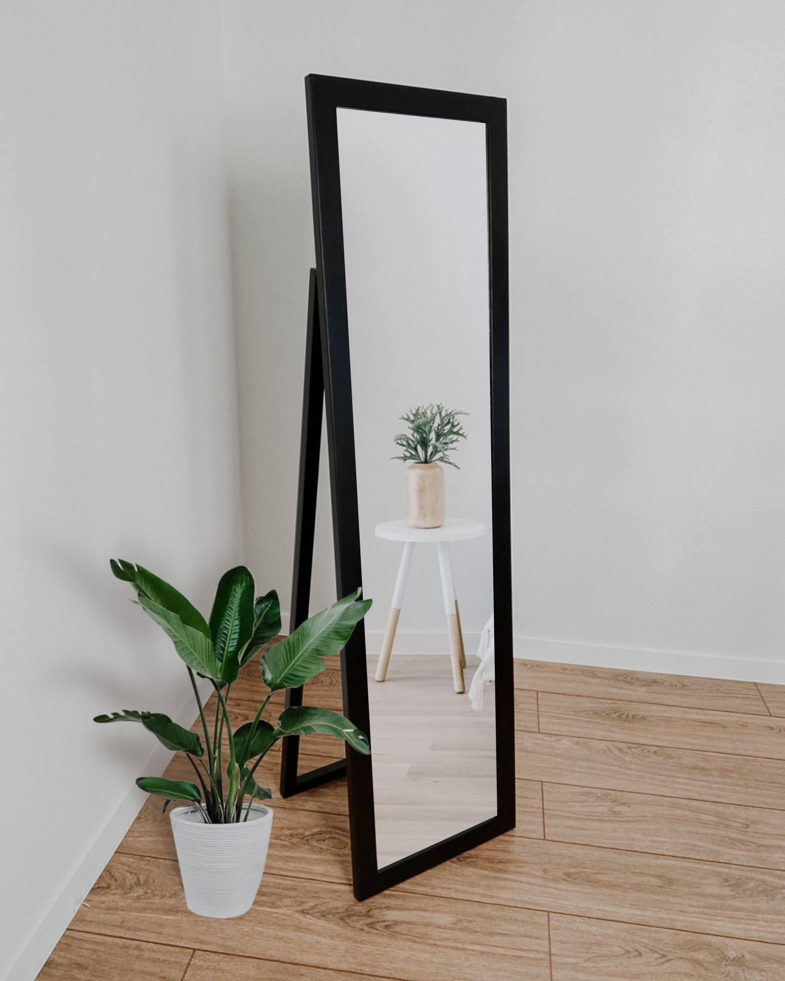 

Зеркало напольное в деревянной раме HomeDeco черное 150х40