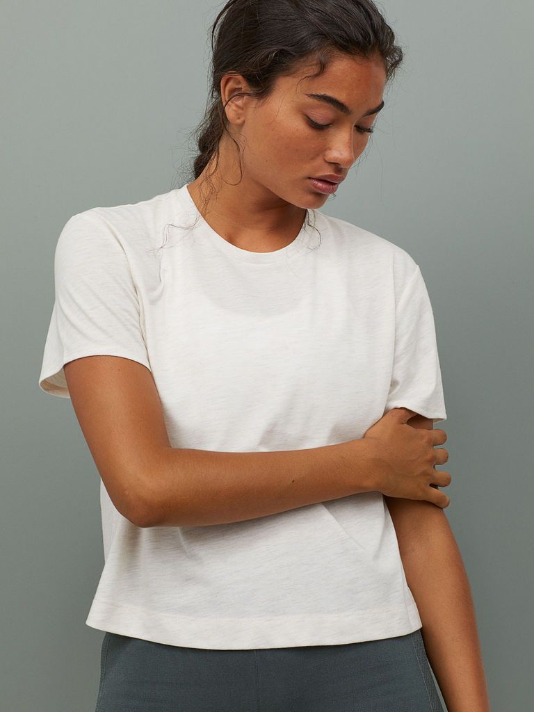 

Футболка H&M 740902a99 L Бежевая