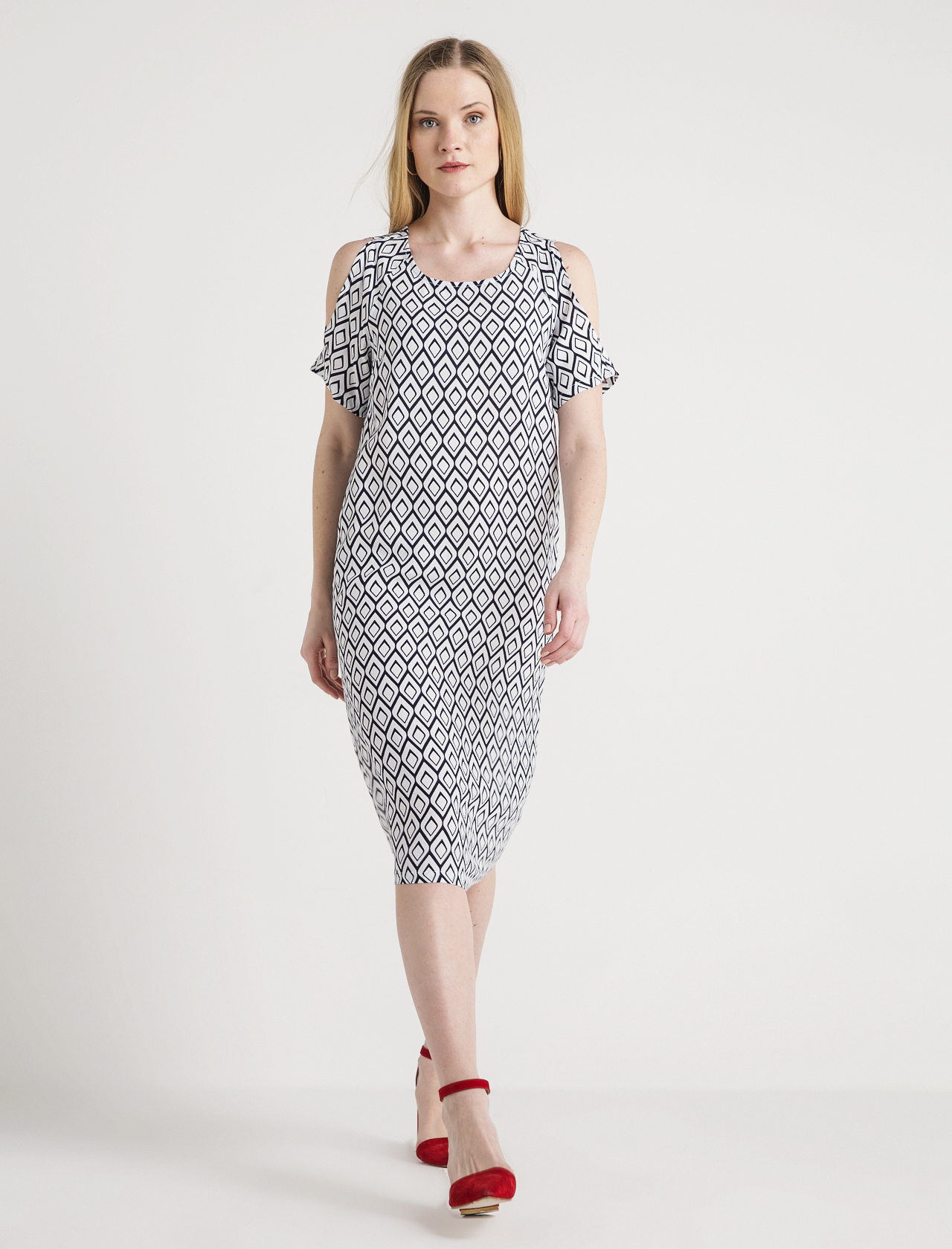 

Платье BGN темносиний  SS18D238, Платье BGN темносиний 36 SS18D238