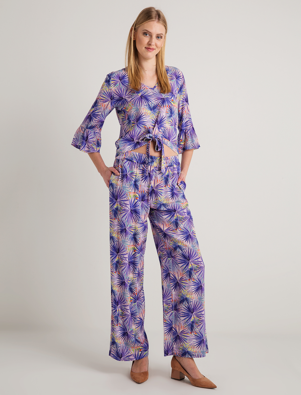 

Брюки BGN темно-фиолетовый  SS18P328, Брюки BGN темно-фиолетовый 38 SS18P328