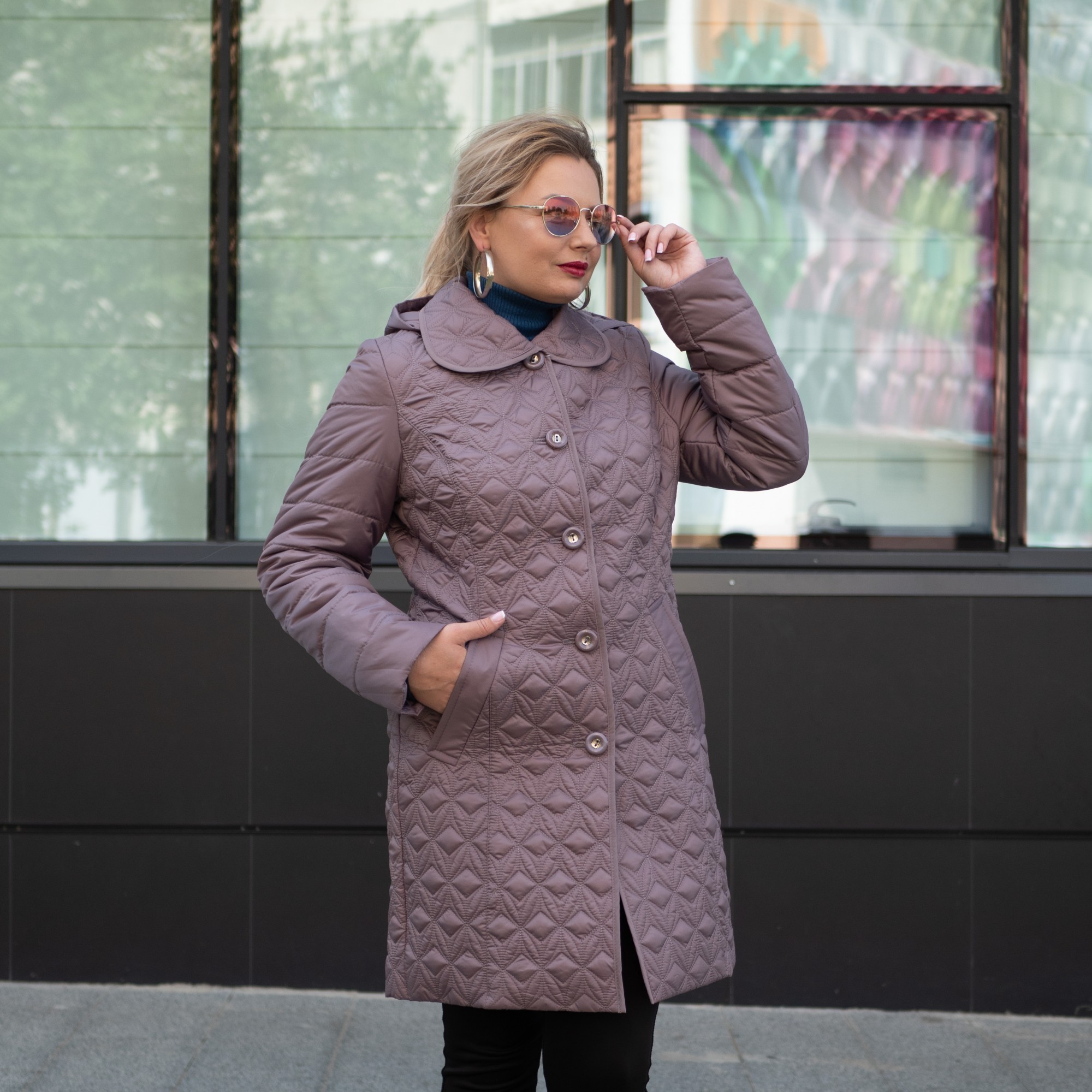 

Женская демисезонная куртка большого размера UF-fashion Аля-sk 52 темная пудра