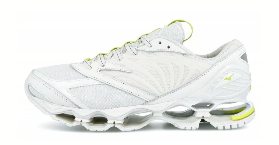 

Беговые кроссовки MIZUNO WAVE PROPHECY FUTUR р.46(30 см) White