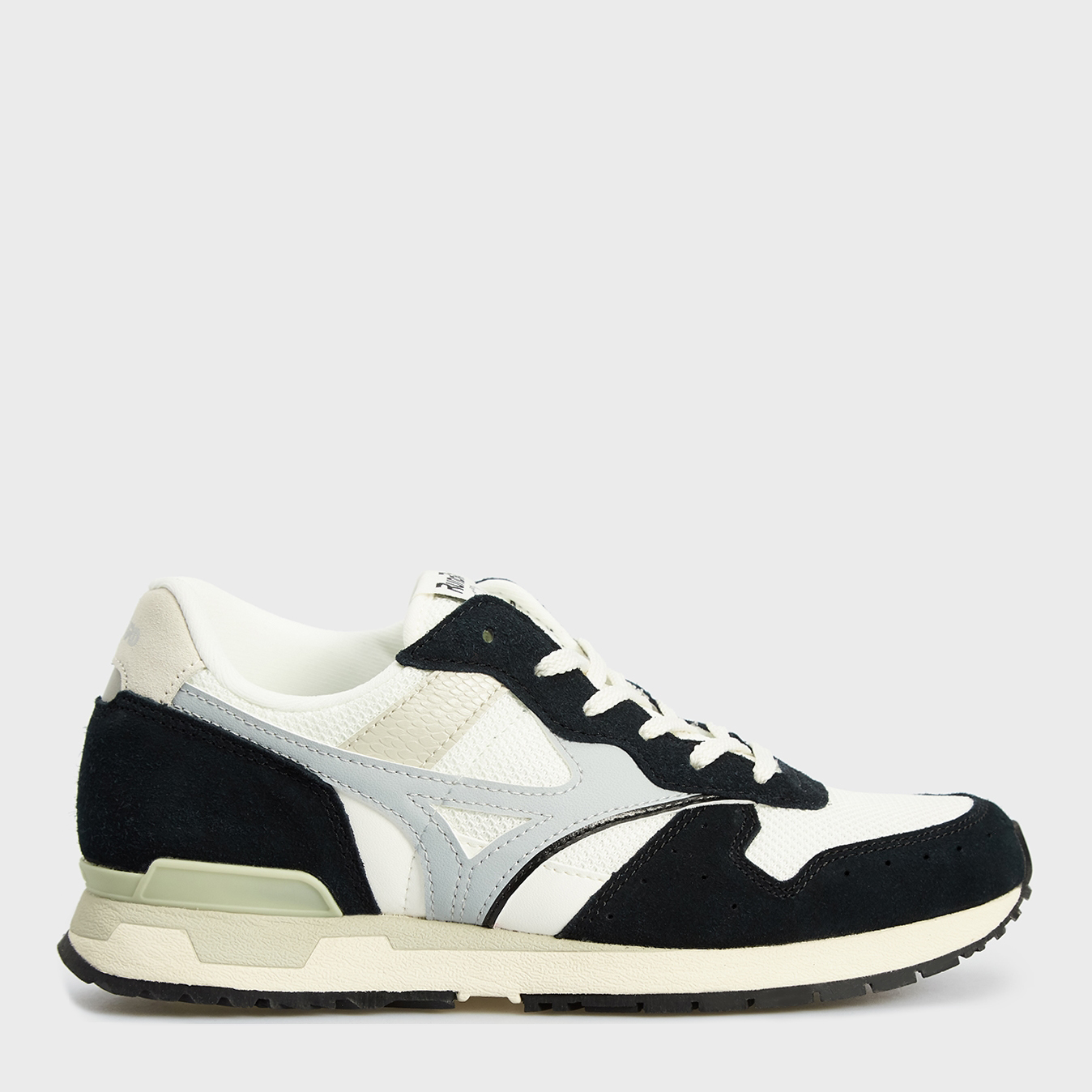 

Кроссовки Mizuno Genova 87 D1GA190910 39 25 см Черные