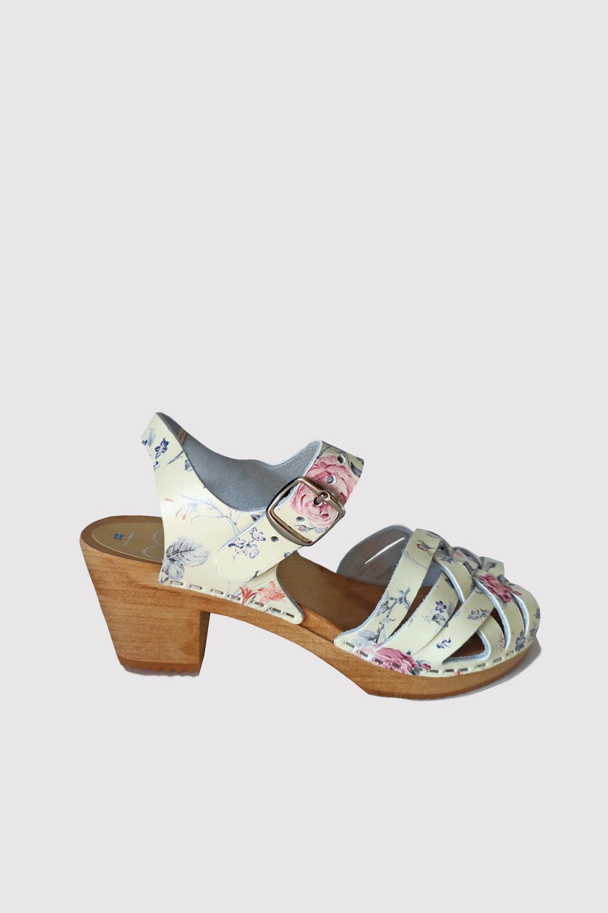 

Босоножки Monki 37 Бежевые