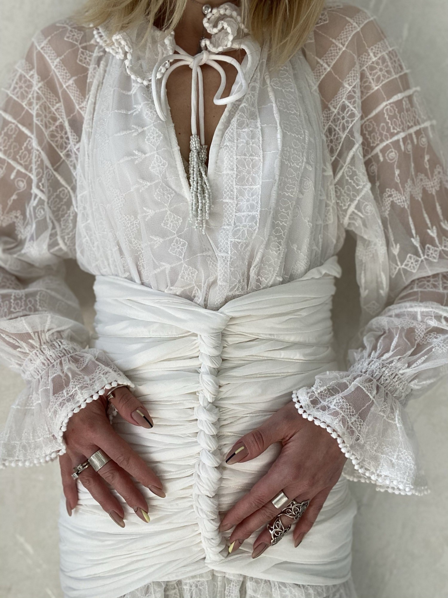 

Бенкунг Belly Binding Молочный 20 м