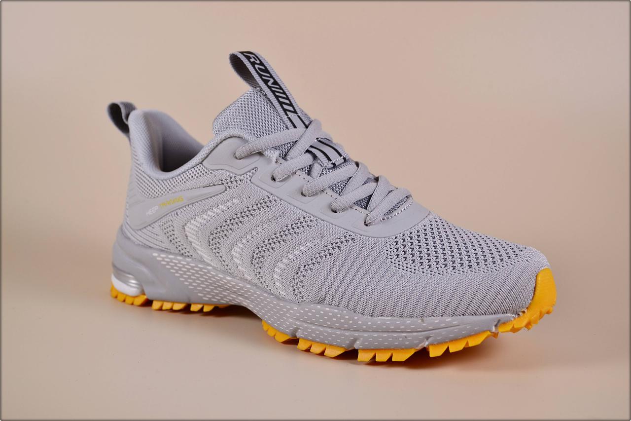 

Женские кроссовки Marathon Classic LG 38 Серый