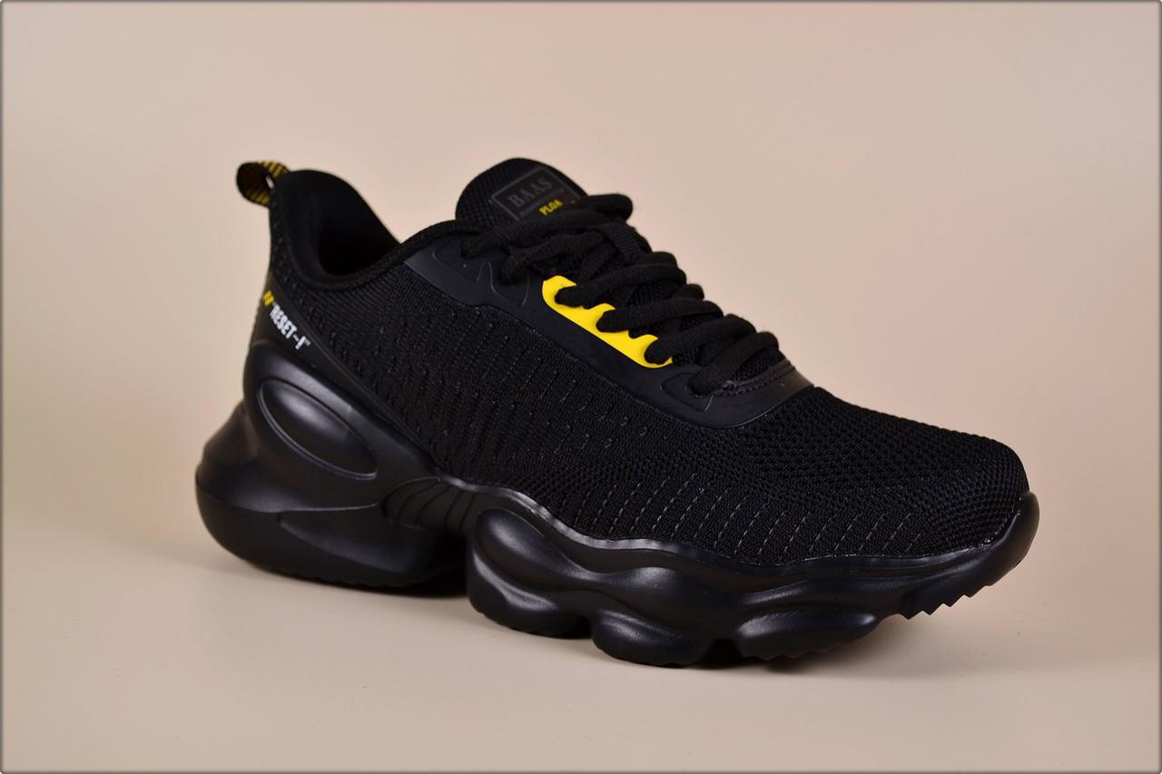 

Женские кроссовки Black Boost 39 Черный