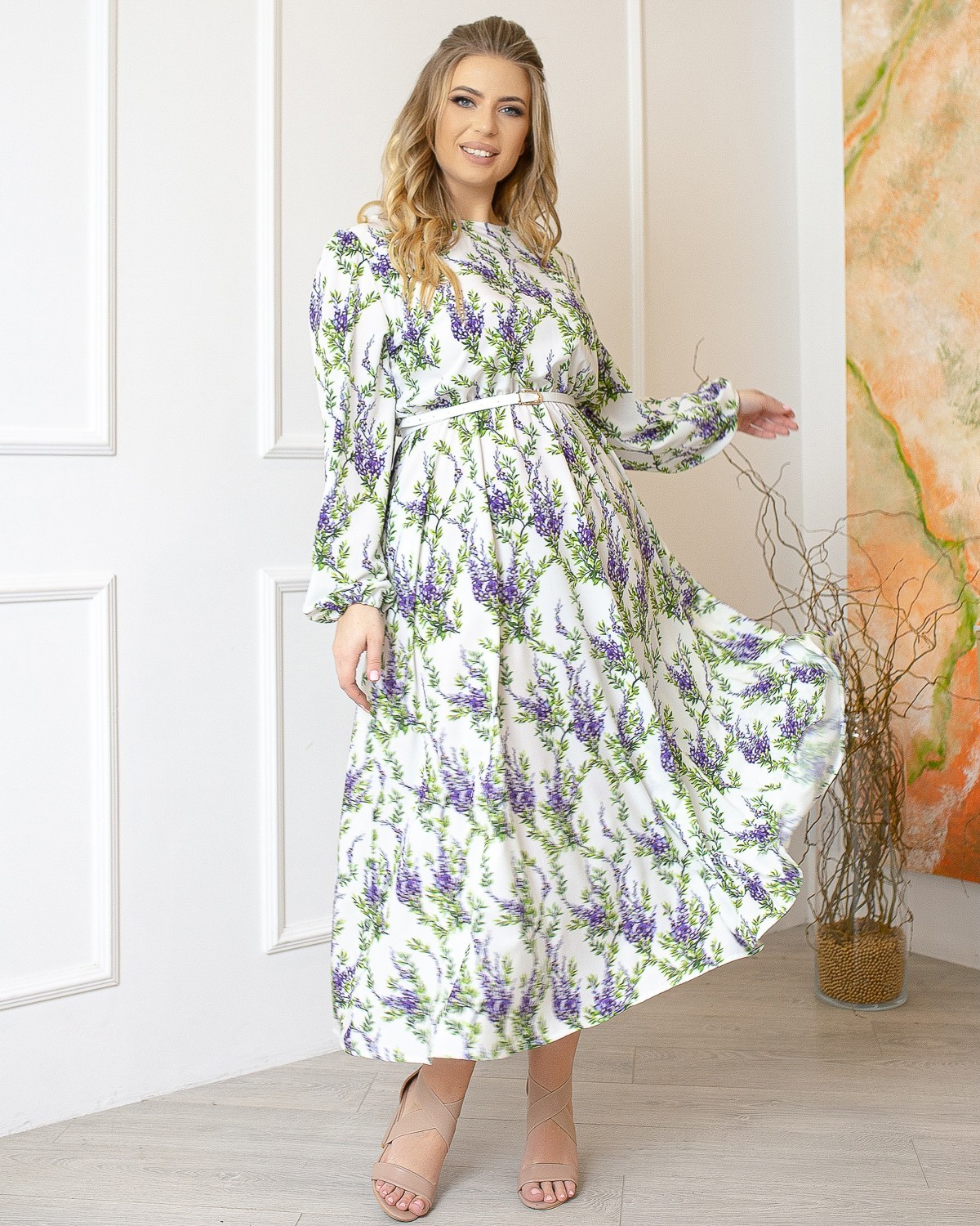 

Женское платье Fashion Look 462 белый 62-64