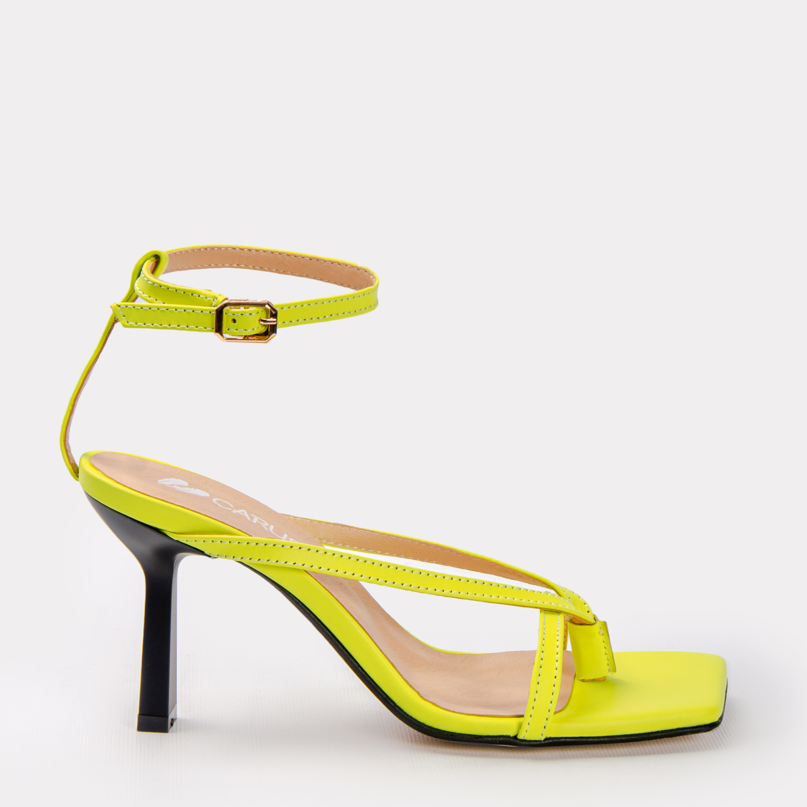 

Босоножки Caruso Shoes 21-00509 39 25.5 см Лимонные