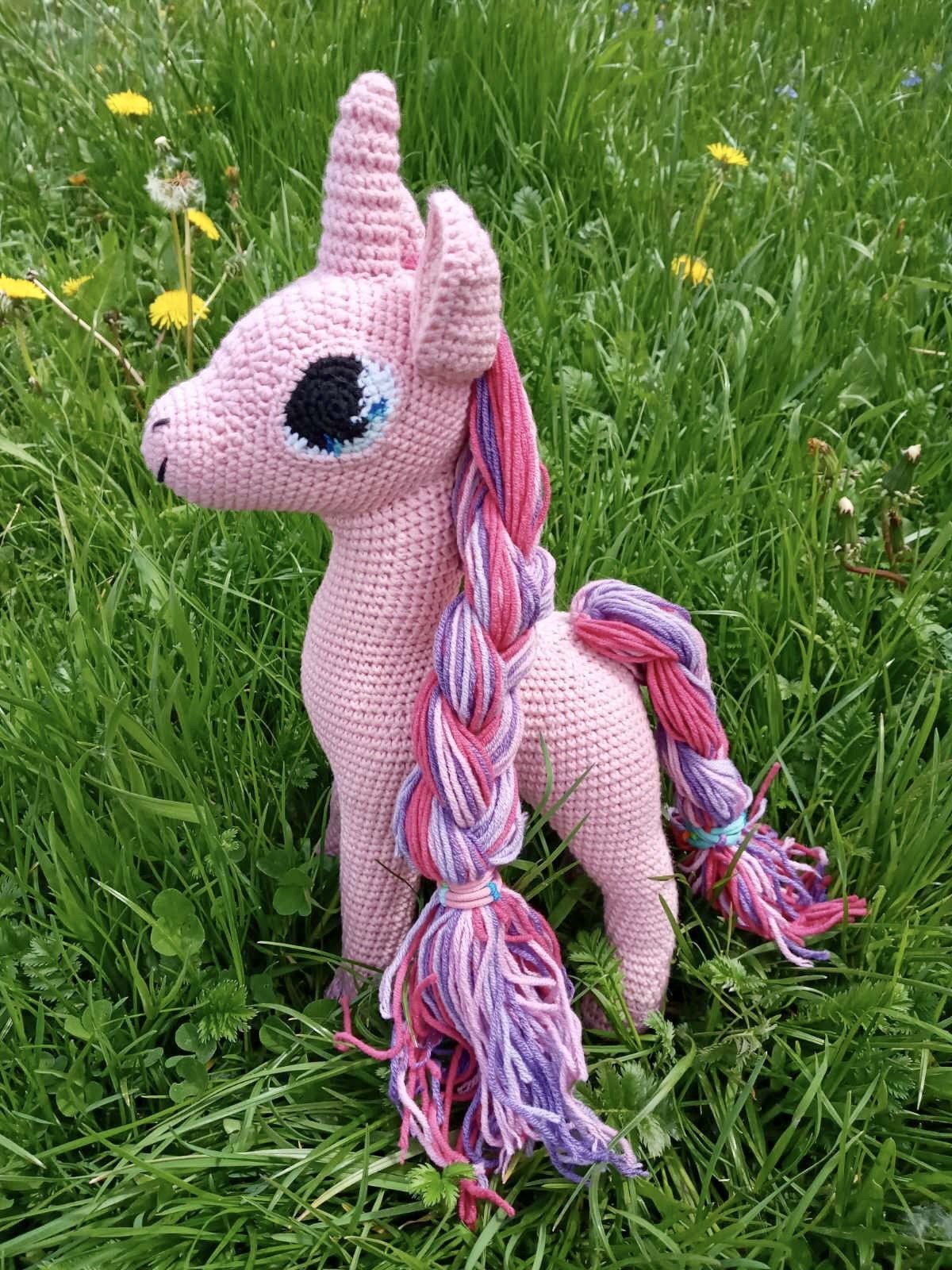 

Hand Made Игрушка вязаная крючком Единорожка с гривой (прямая грива). Рост 29см