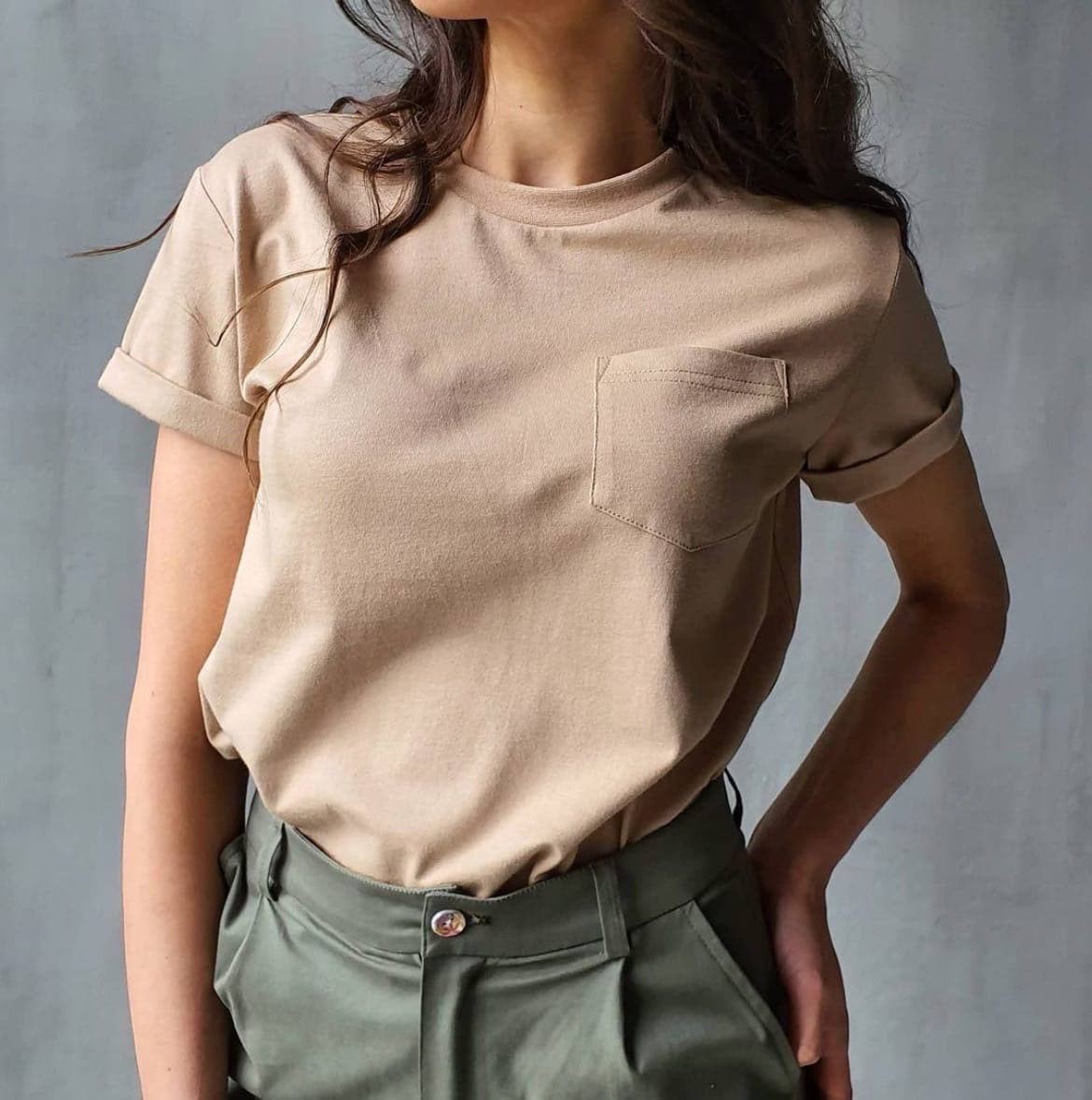 

Футболка женская Карман беж 42-46 B109