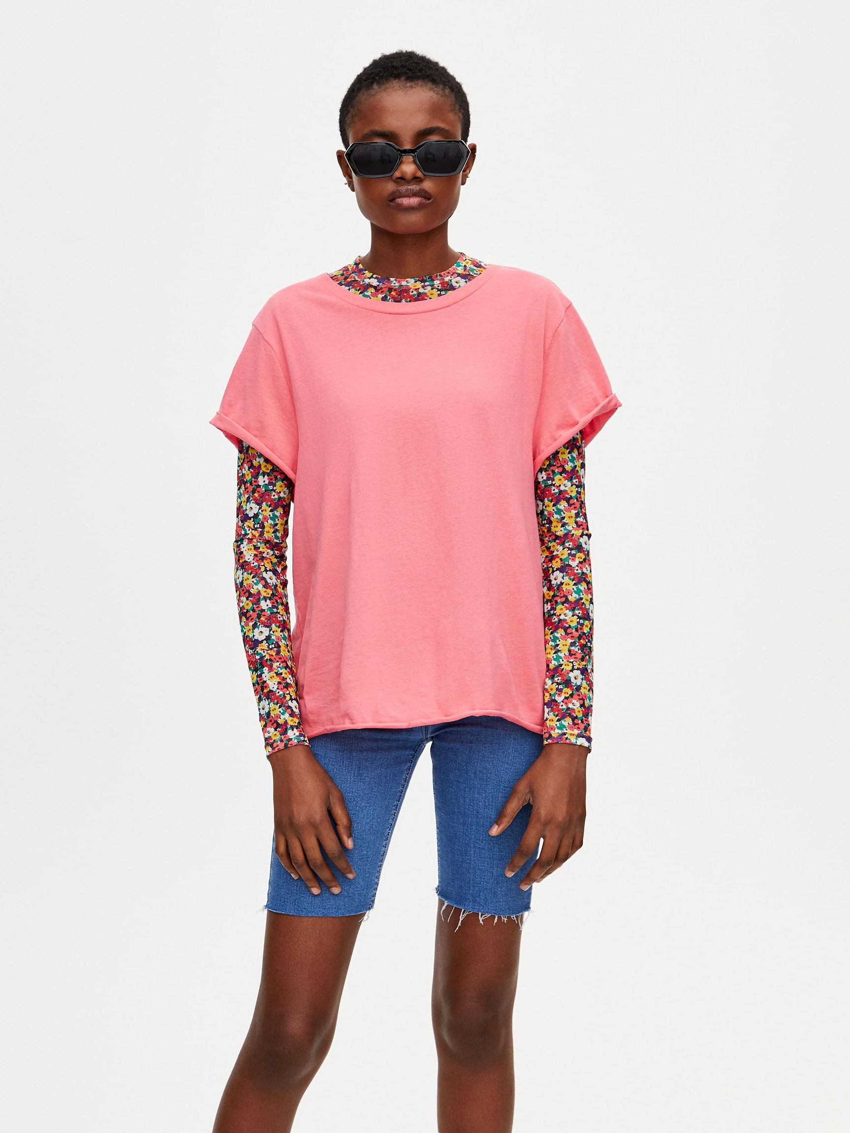 

Футболка Pull & Bear 9238395624-ACWG L Розовая