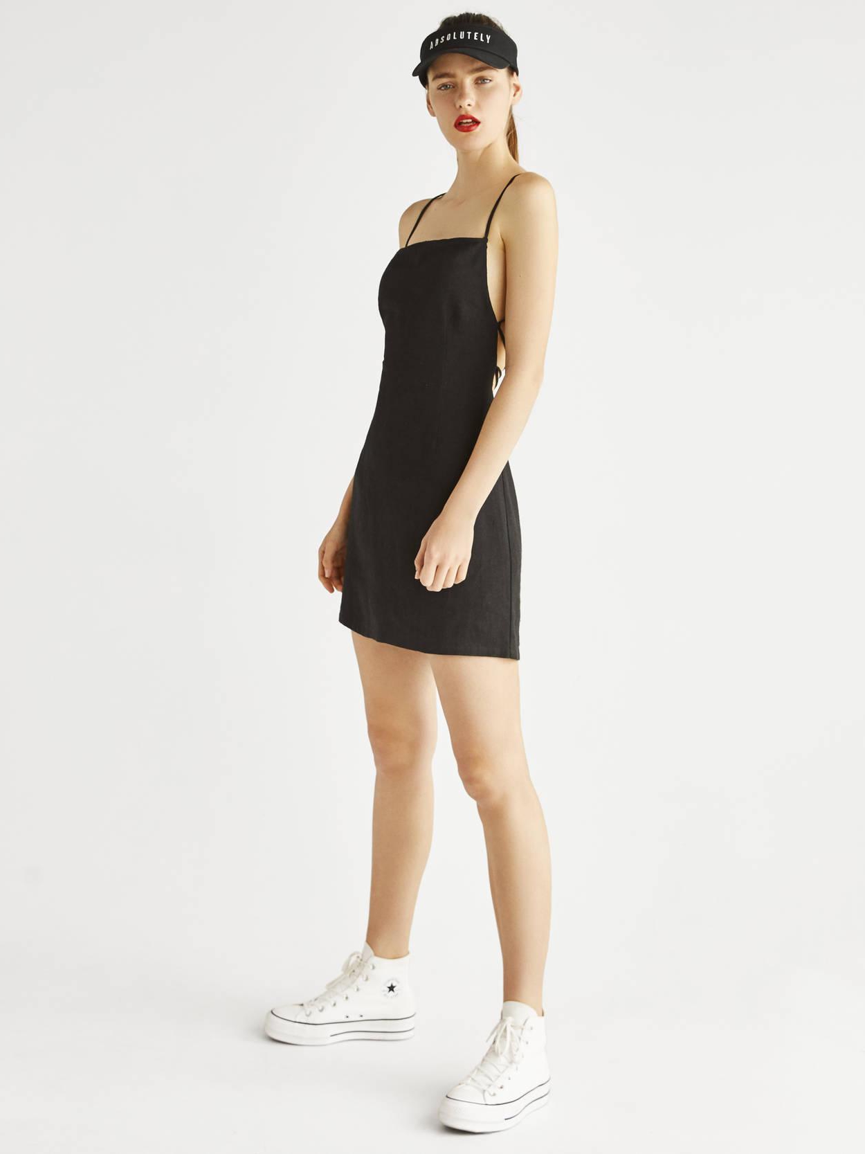 

Платье Bershka 8251962800-AAAD M Черное