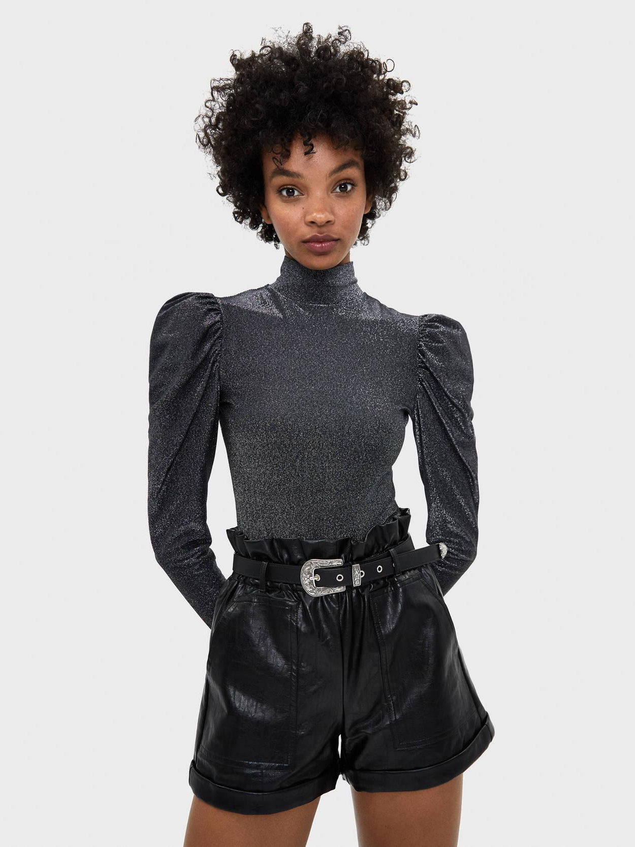 

Боди-блузка Bershka 7222813040-ABEQ M Серая с серебристым