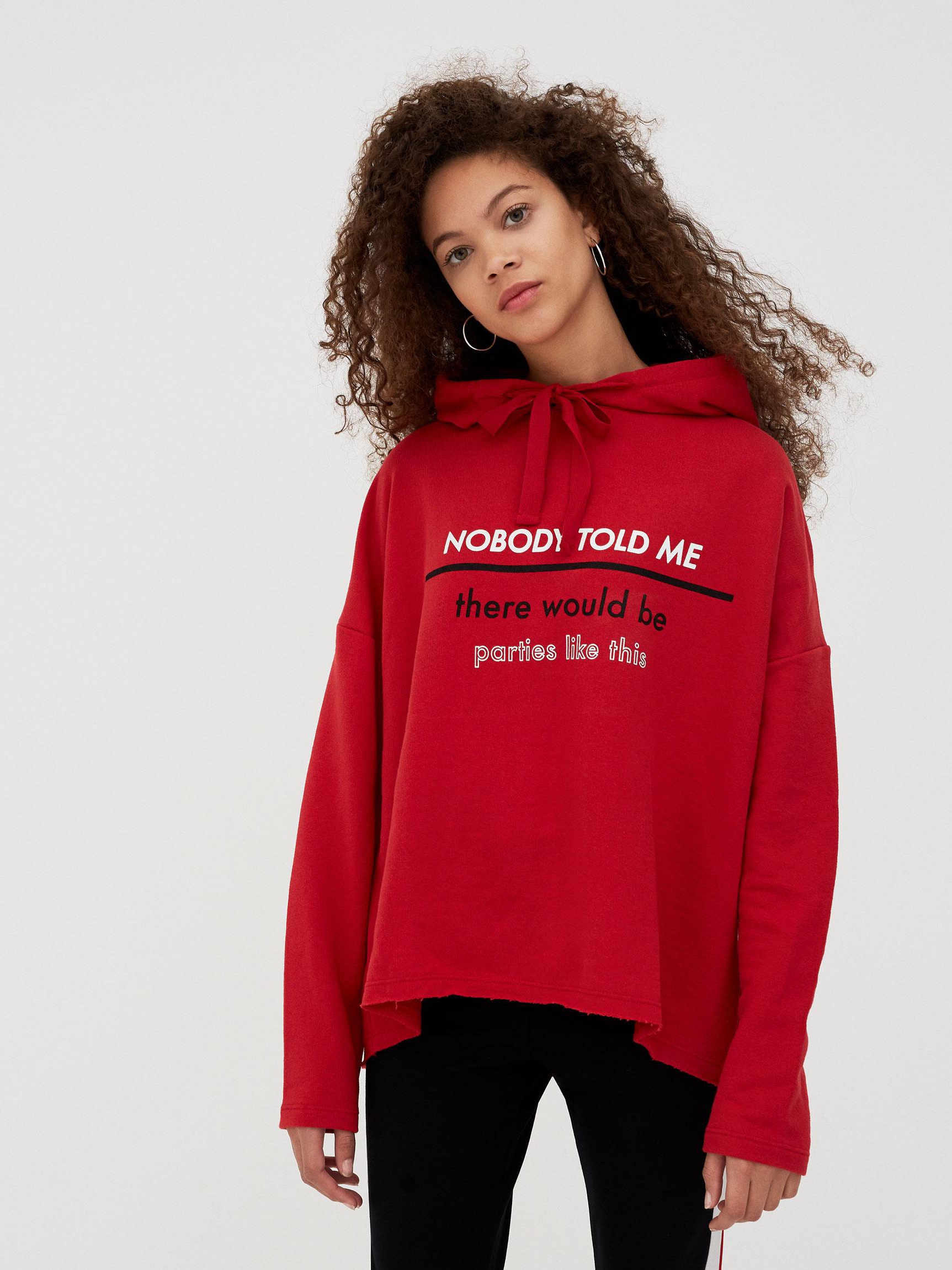 

Худи Pull & Bear 5593351641-AASD L Красное