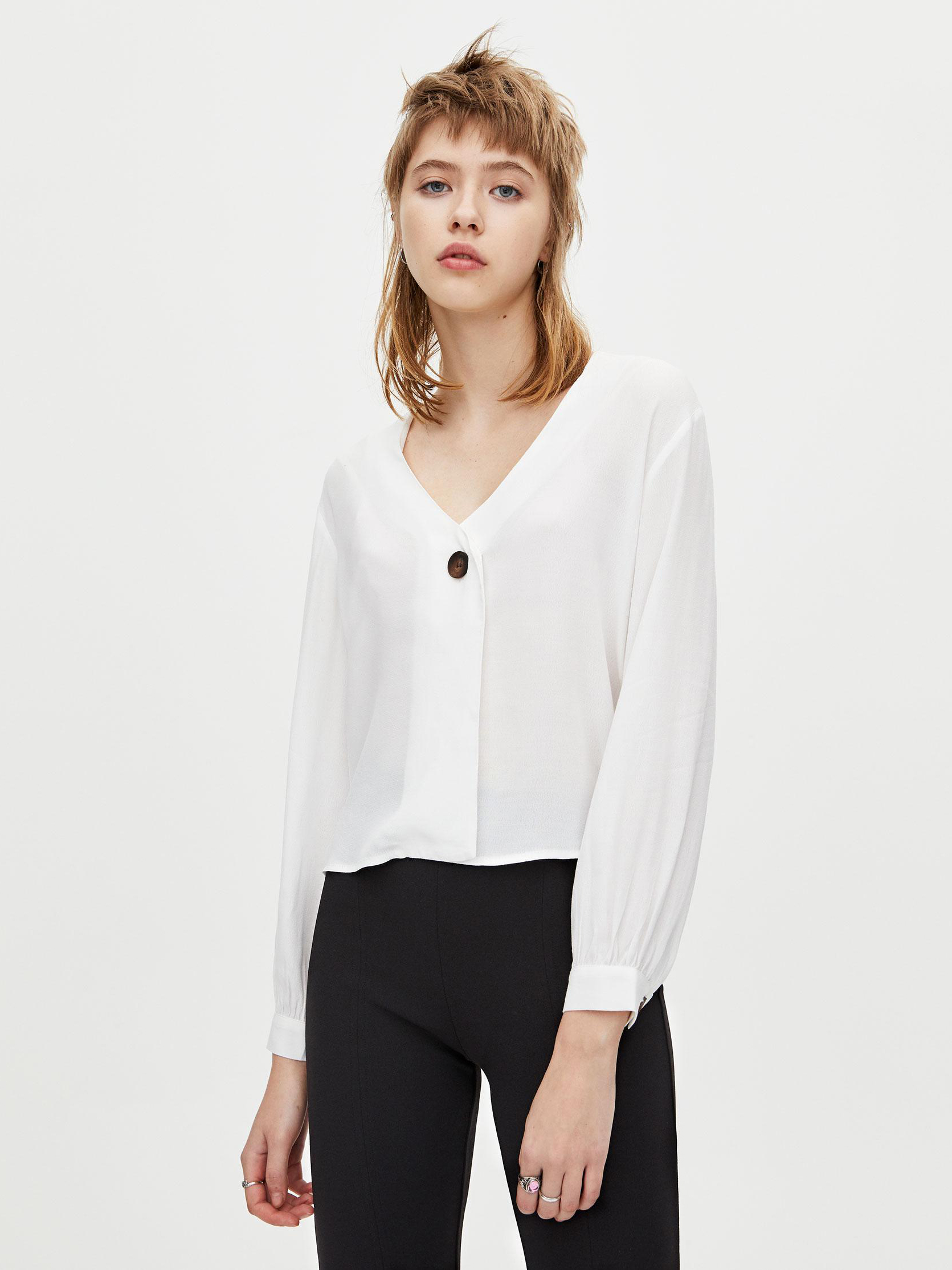 

Блузка Pull & Bear 5470319250-ACTS M Белая