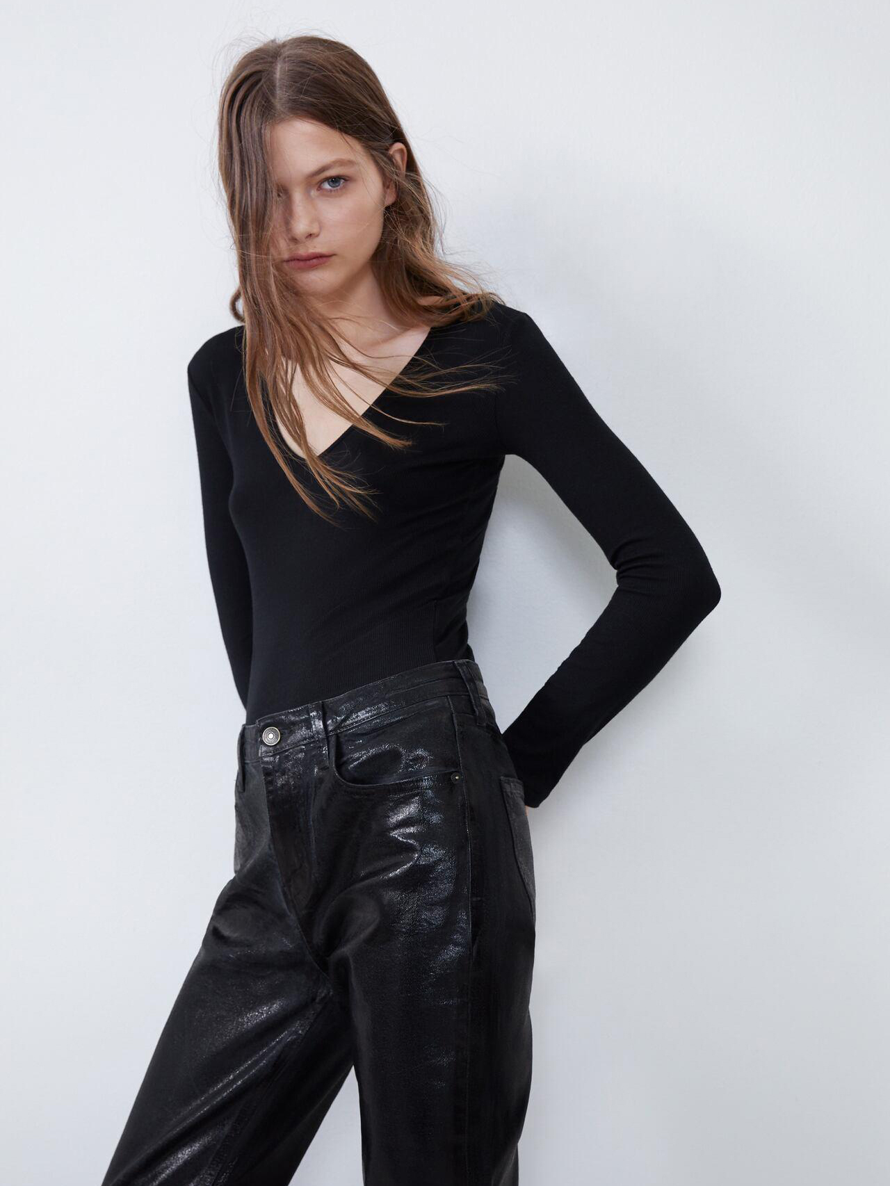 

Лонгслив Zara 5039316800-AAAD M Черный