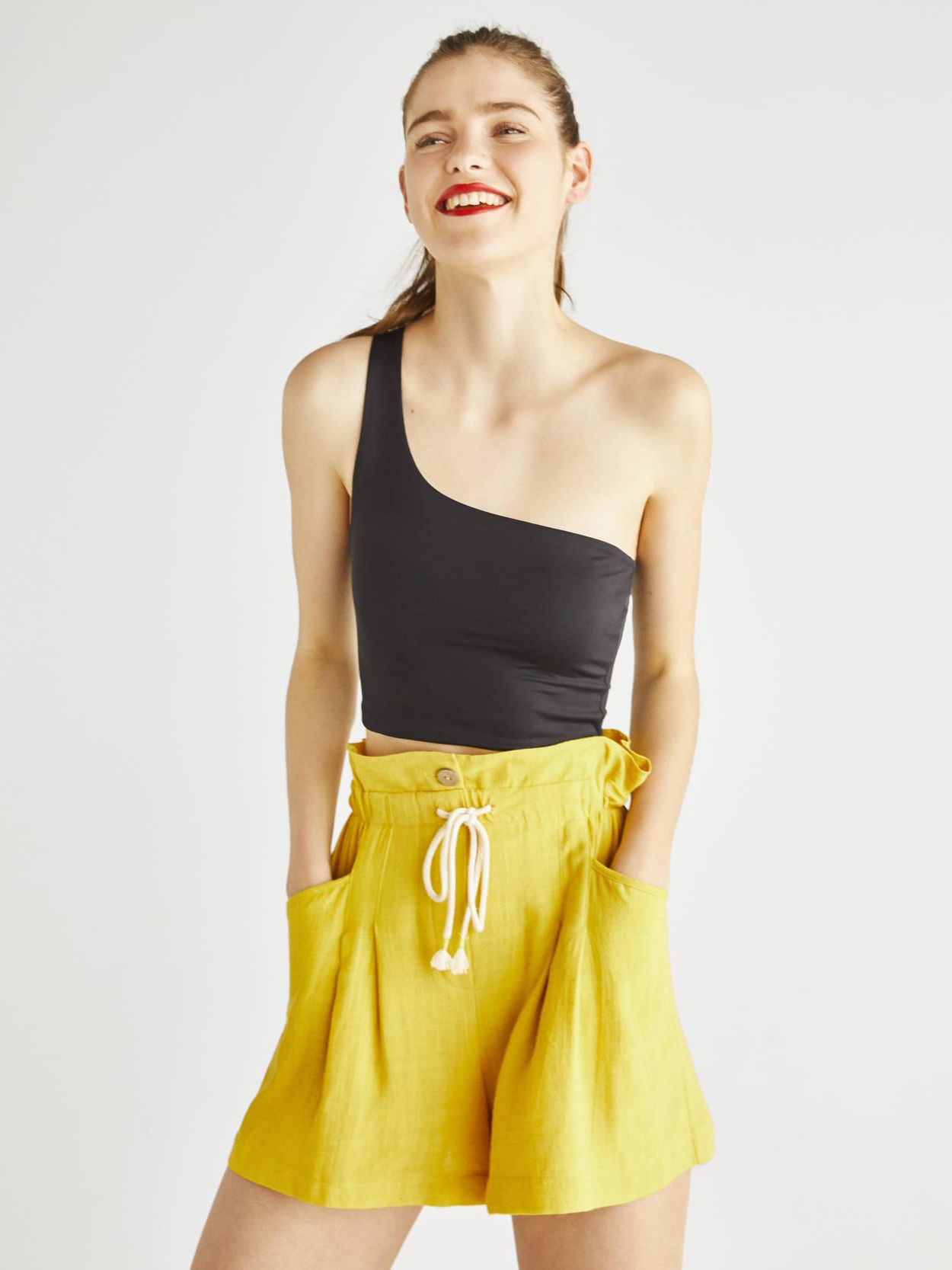 

Топ Bershka 3210256800-AAAD M Черный