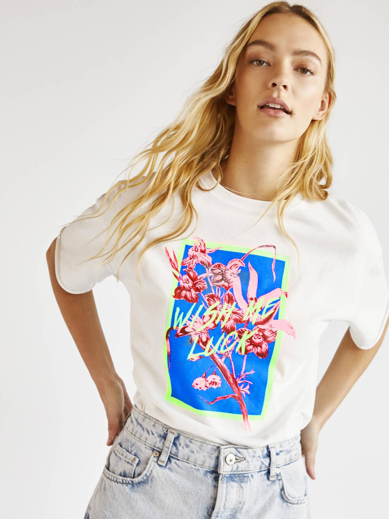 

Футболка Bershka 2290469251-AAPT S Белая