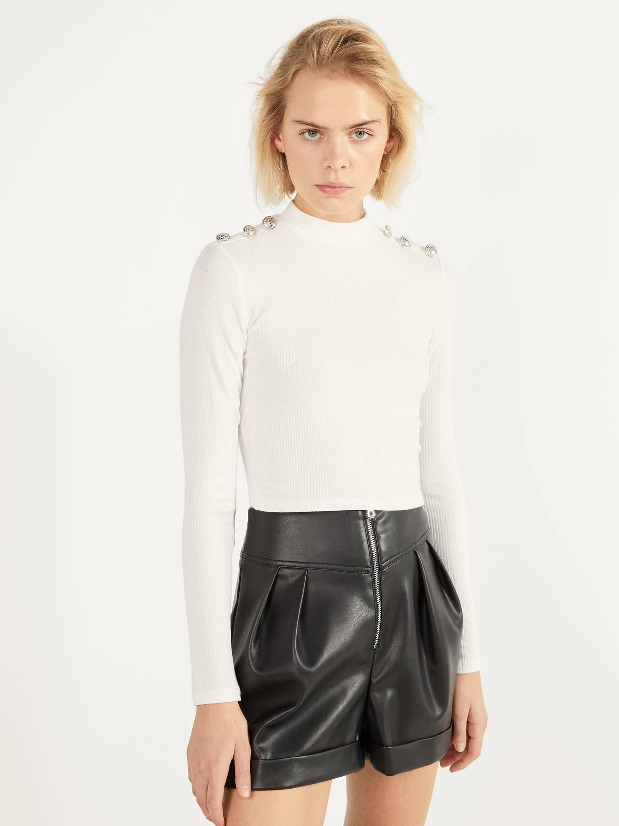 

Гольф Bershka 1627315712-ACTS L Белый