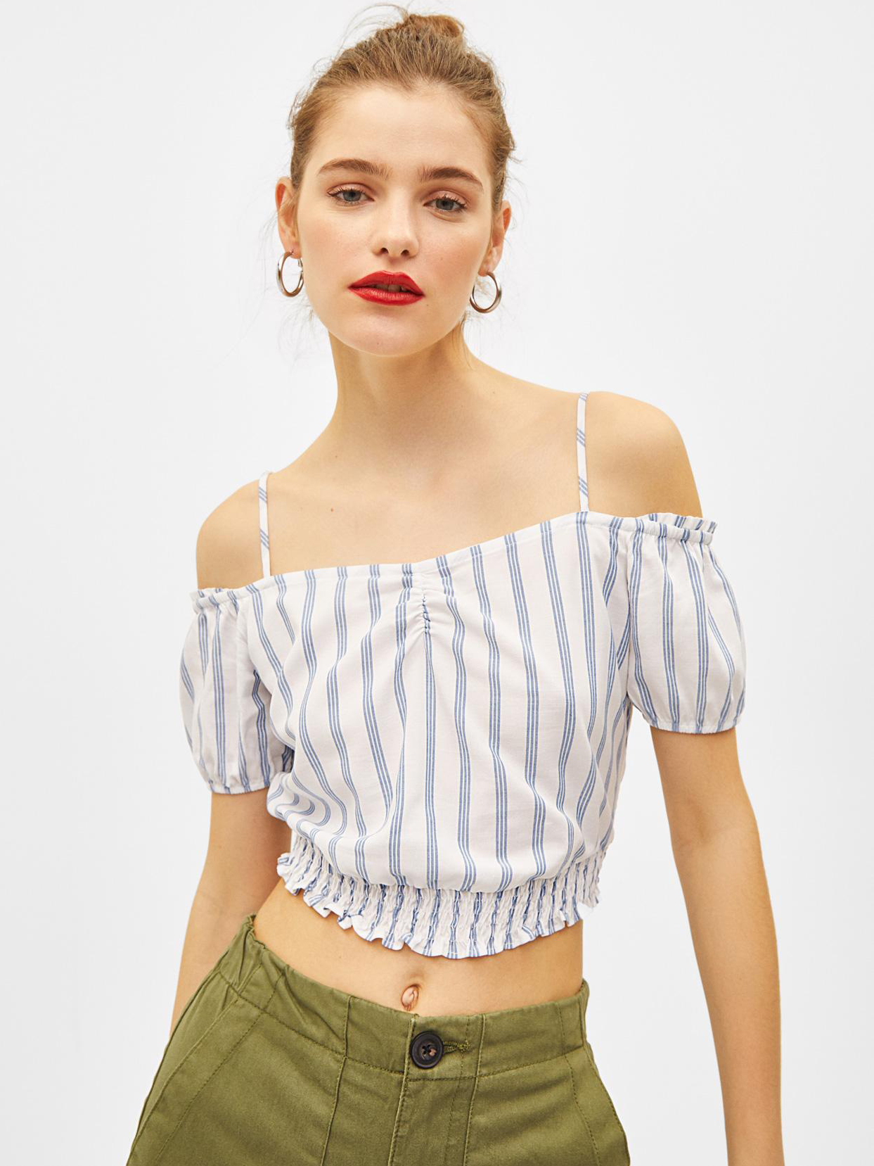 

Топ Bershka 0995513400-AAXL M Белый