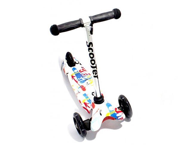 

Самокат детский Scooter MG002B трехколесный (светящиеся колеса) граффити