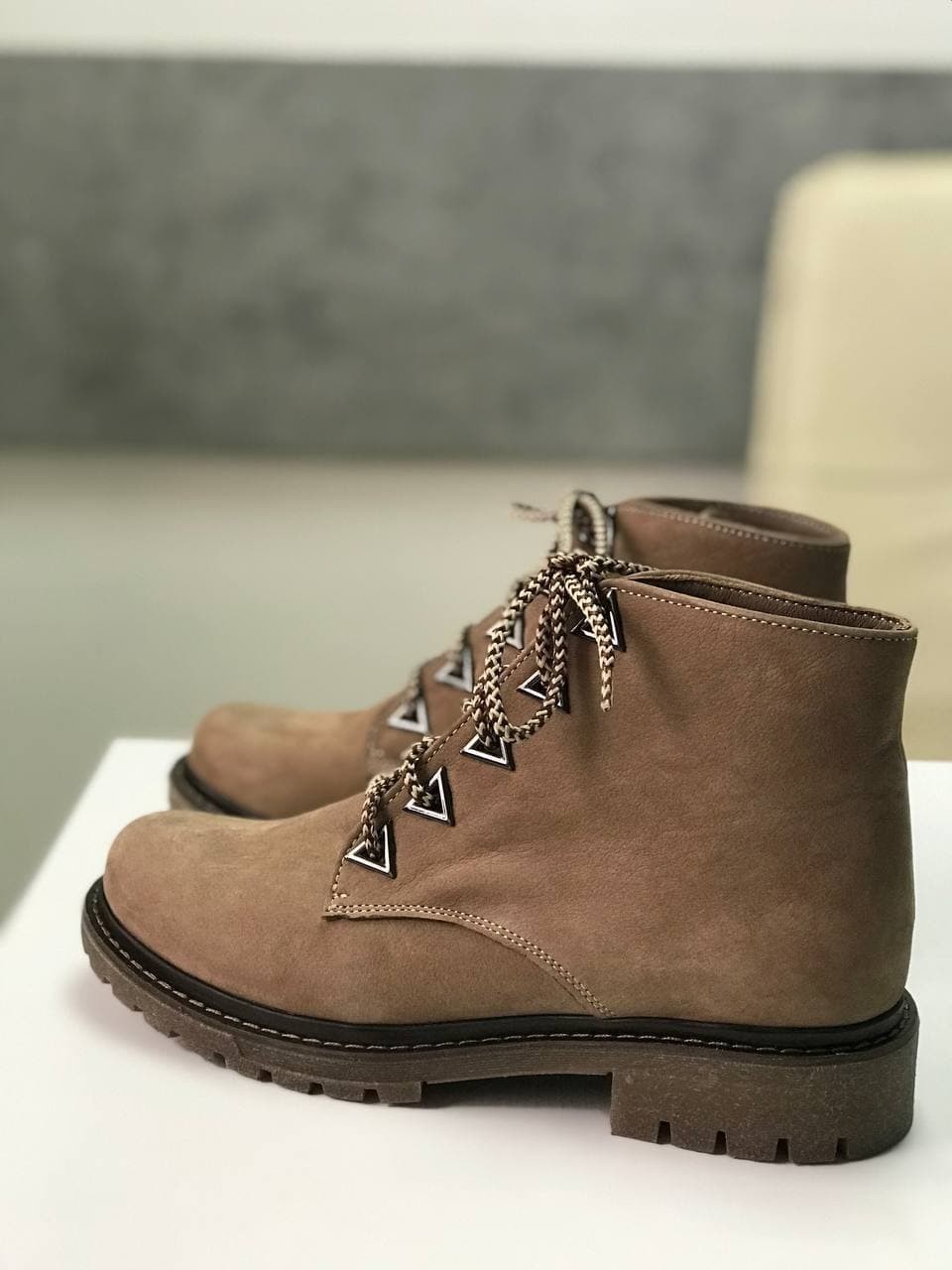 

Ботинки Foletti нубук 37 бежевый