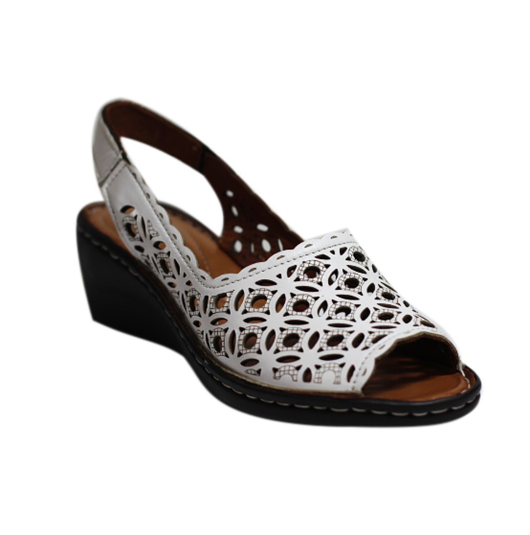 

Босоножки Grand Moda 26779 36 белые