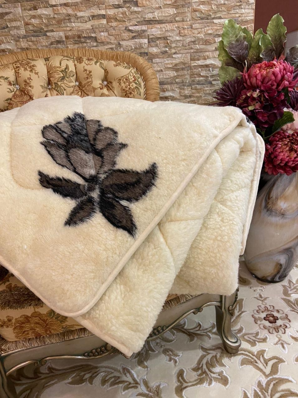 

Одеяло из овечьей шерсти Комфорт Плюс двустороннее 150х210 Бежевый