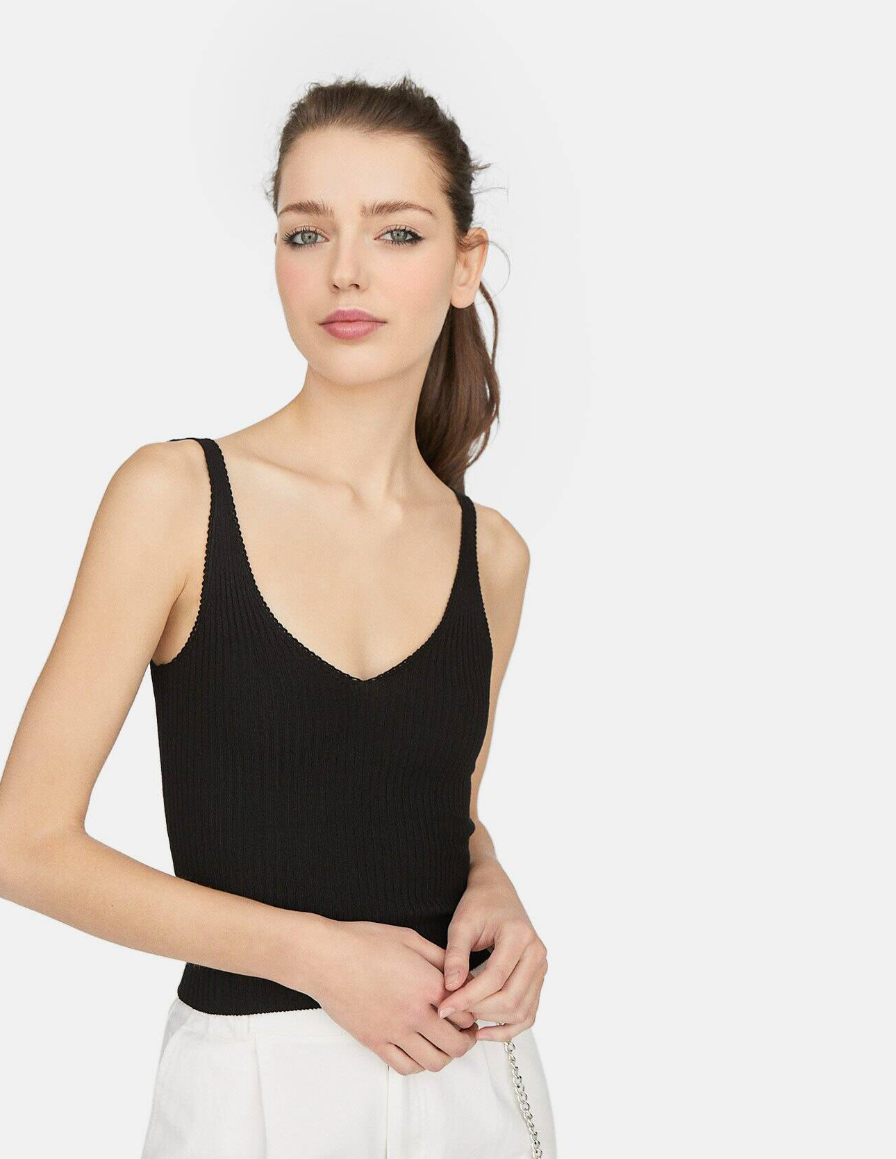

Майка Stradivarius Ж1063816 (1501/707/001) цвет черный L