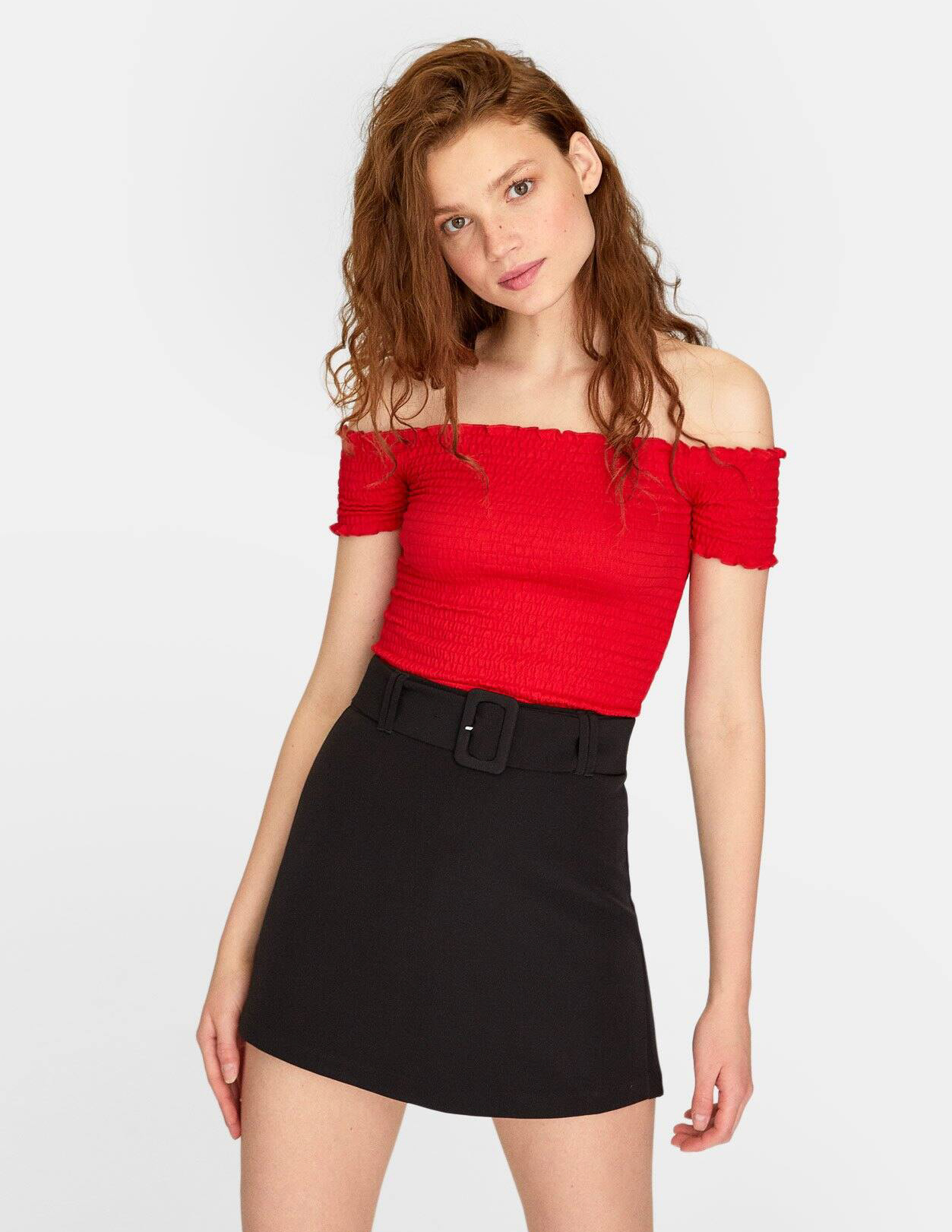 

Футболка Stradivarius Ж1063918 (2540/915/100) цвет красный L