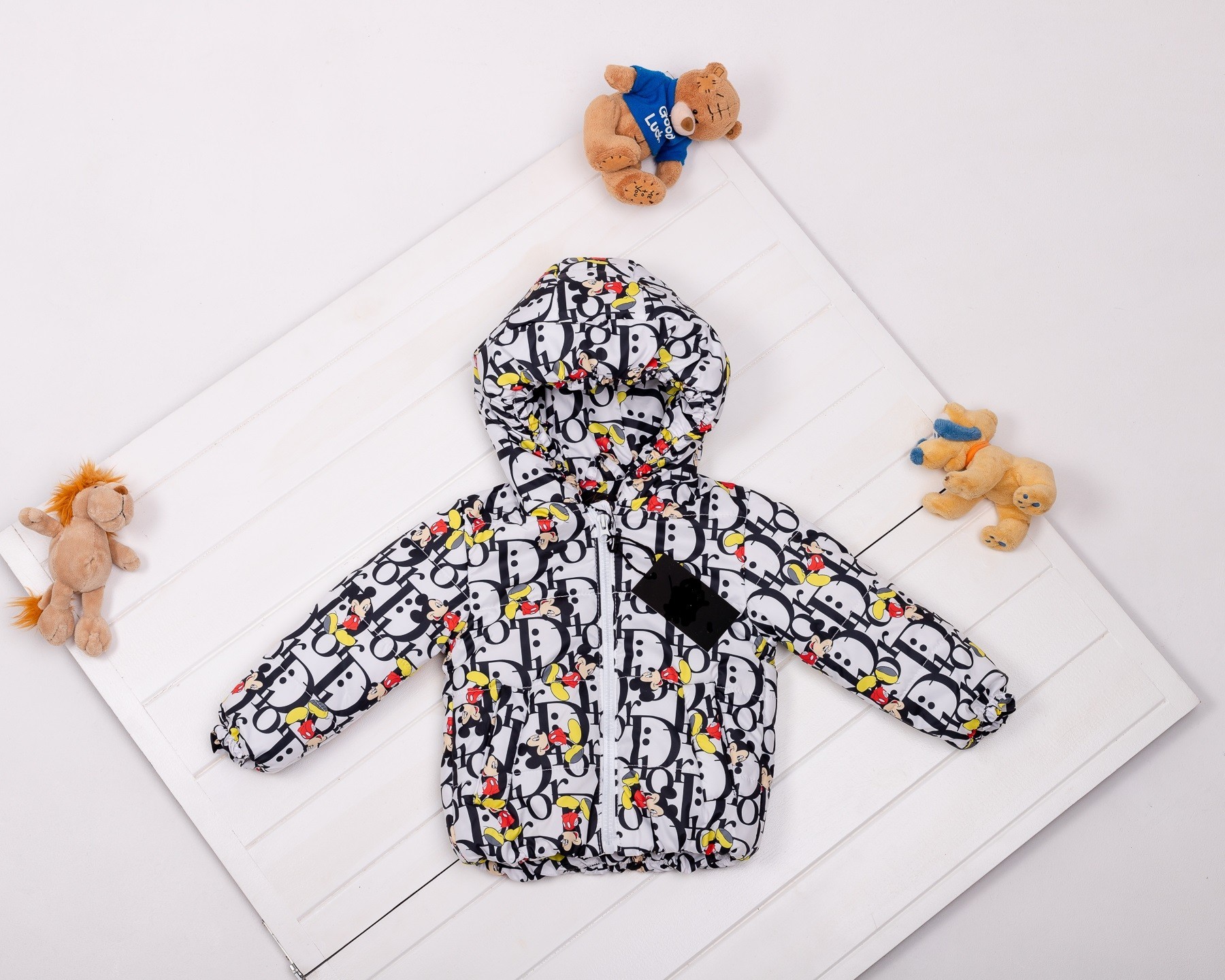 

Демисезонная куртка для девочки Mickey mouse 86 см Белая с черным