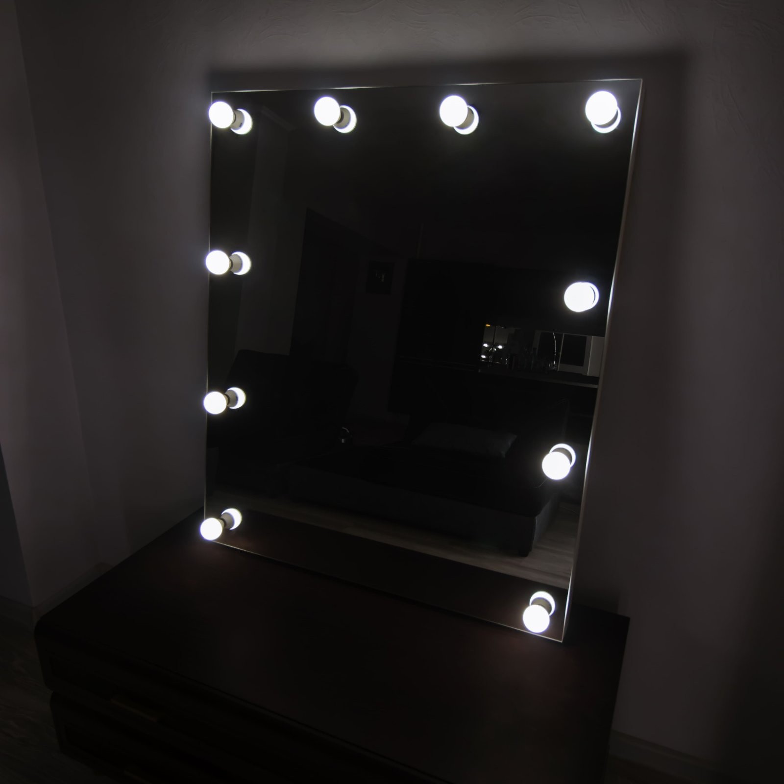 

Безрамочное настенное зеркало 60X40cм арт.60 MiroRika