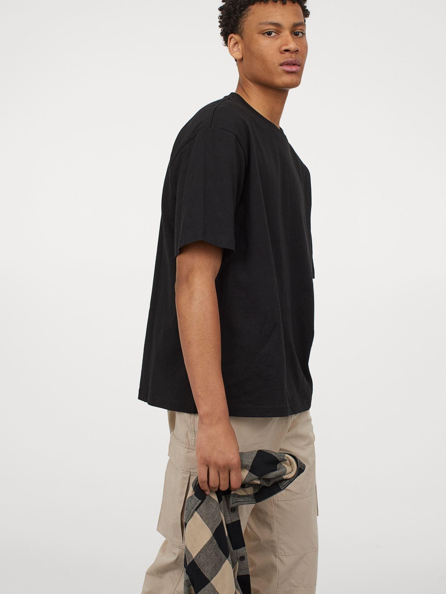 

Футболка H&M 6089451-AAAD XL Черная