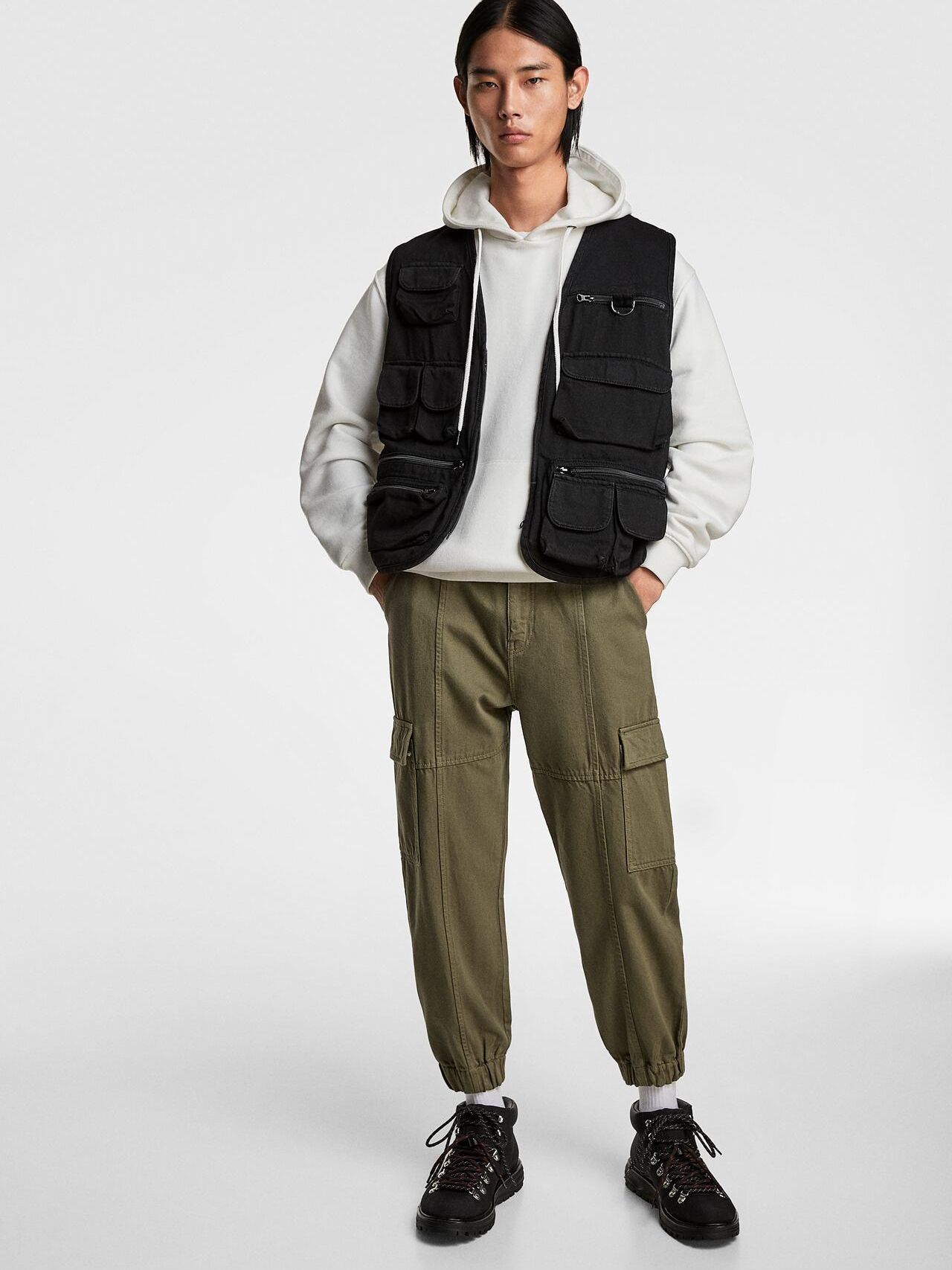 

Брюки Zara 7215/302/505-ACXO 44 Темно-зеленые