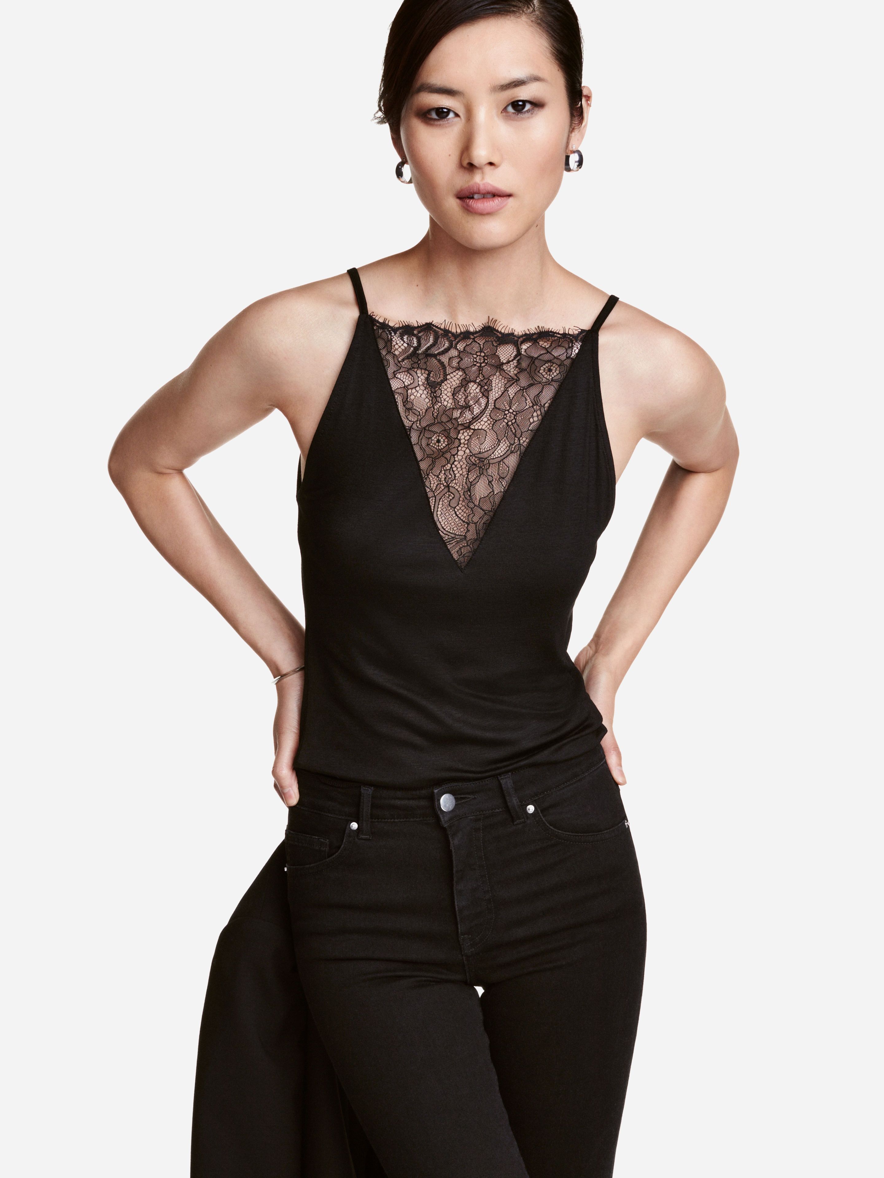 

Блузка H&M 4286404-AAAD XS Черная