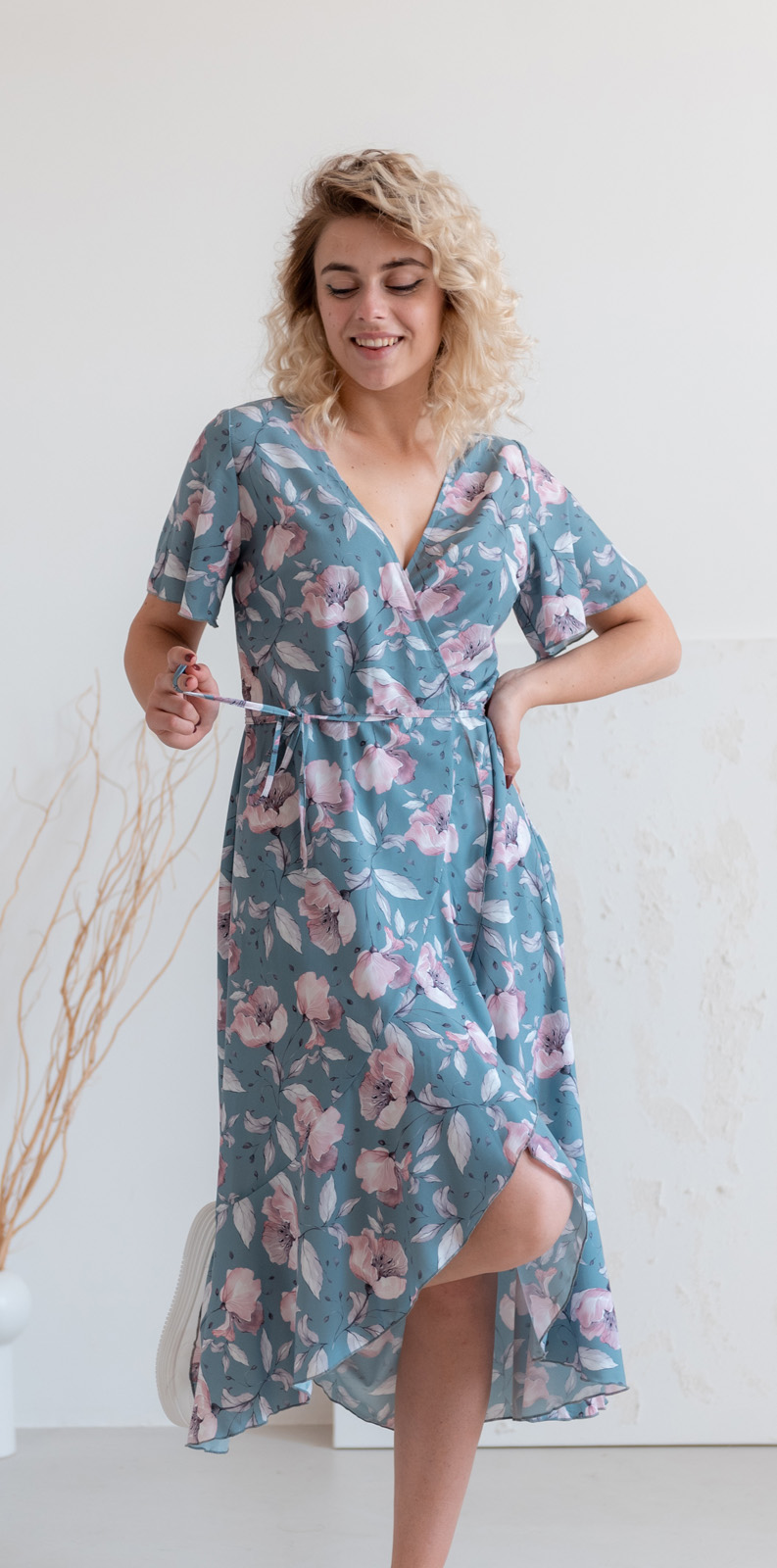 

Платье Wear me на запах с воланом из софта S Зелёный 1w/19/67