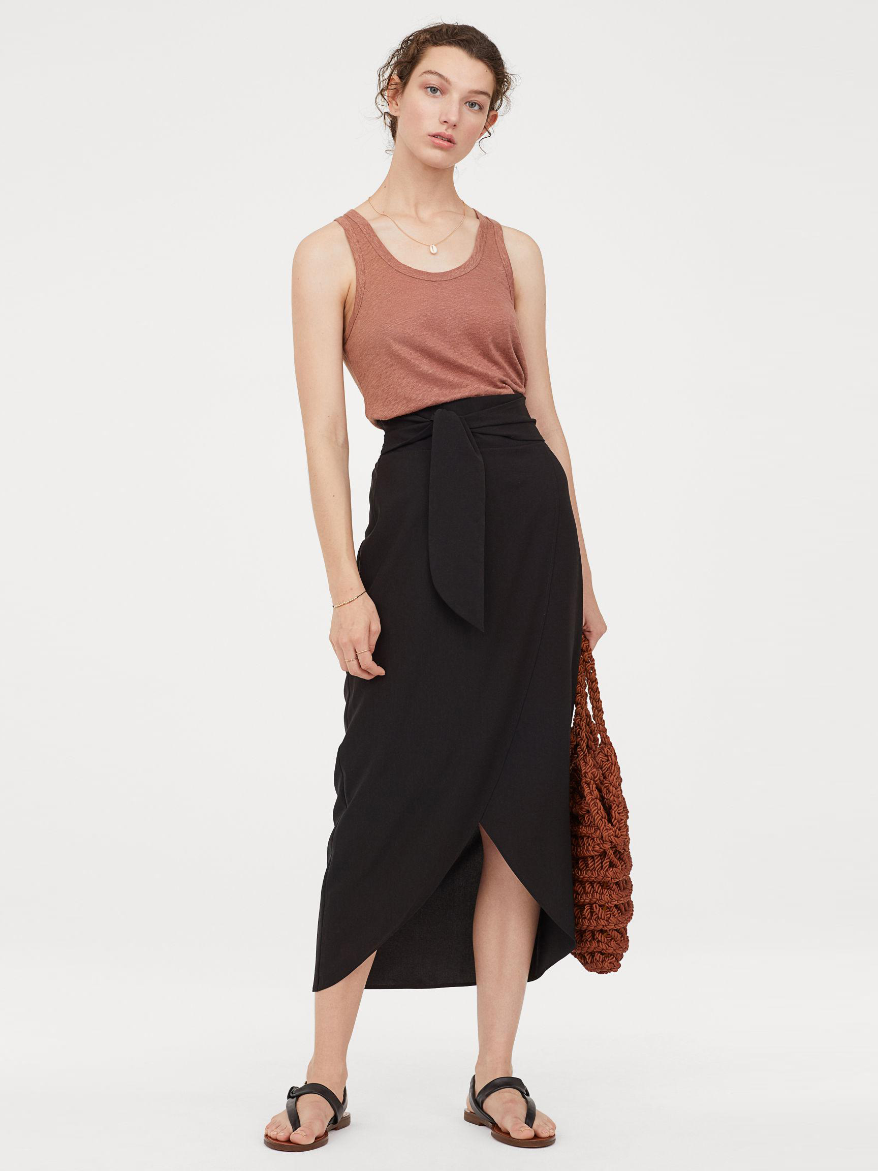 

Юбка H&M 7343169-AAAD 40 Черная