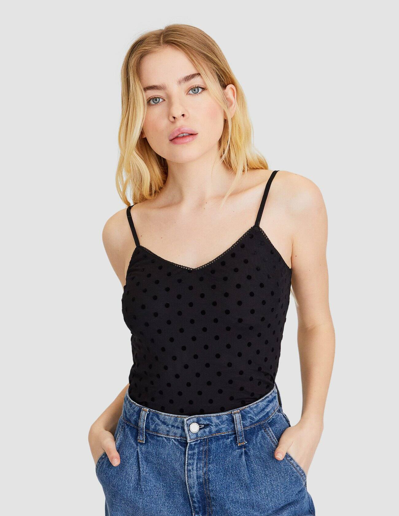 

Майка Stradivarius Ж1063814 (2696/972/001) цвет черный S