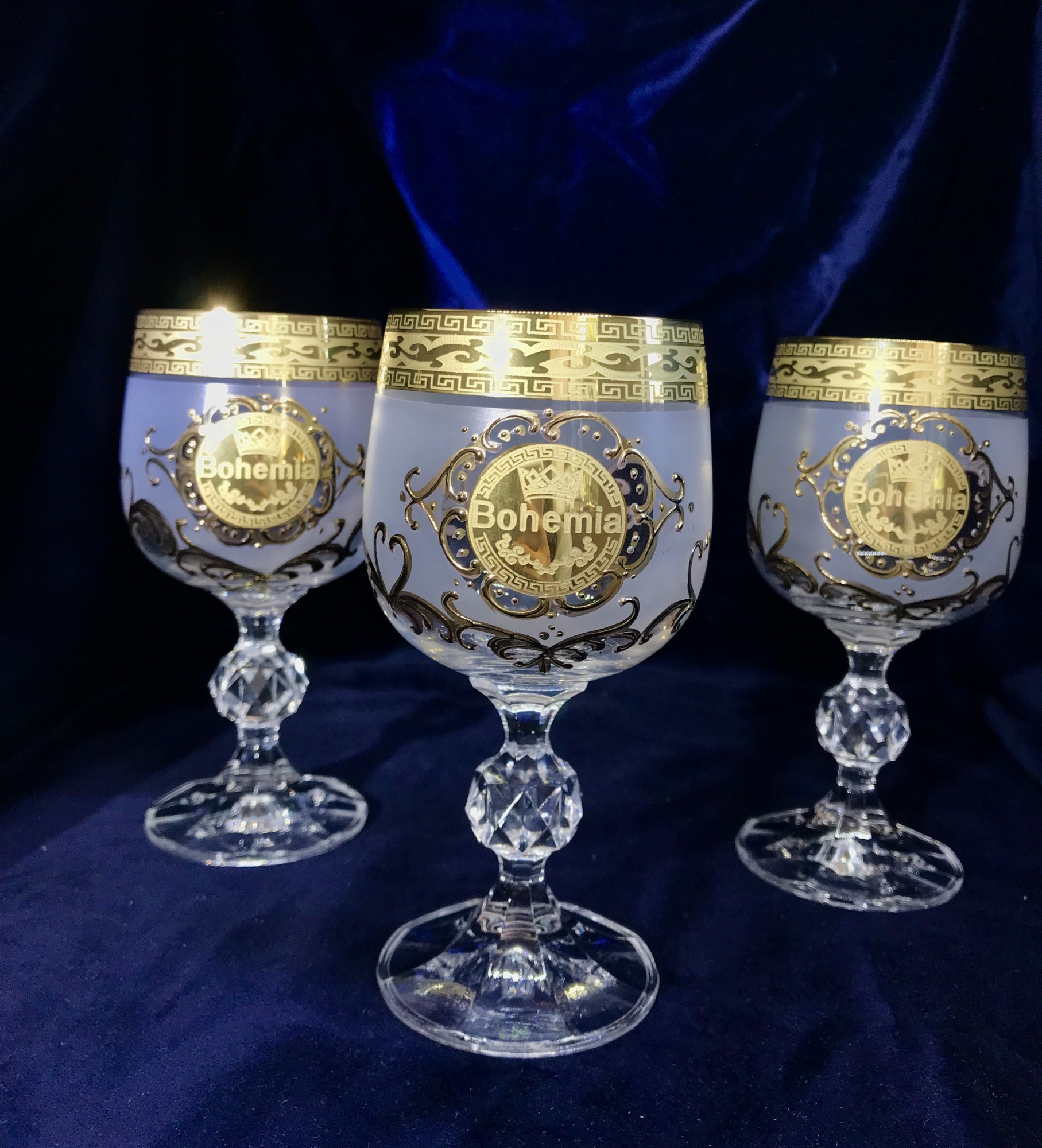 

Набор бокалов для вина УЗОР Версаче Bohemia Crystal позолота 220 мл